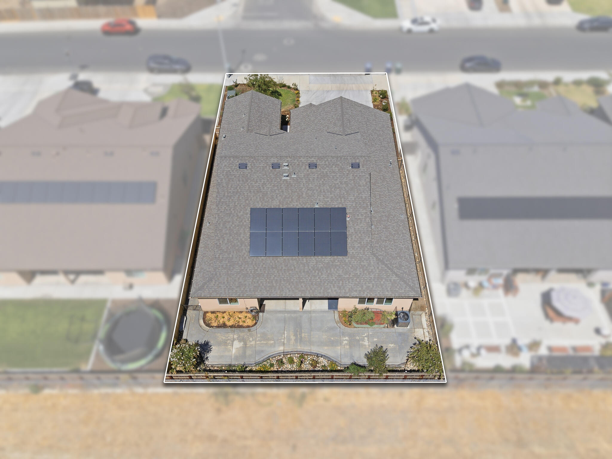 1977 Sherbrook Ave, Tulare, CA 93274