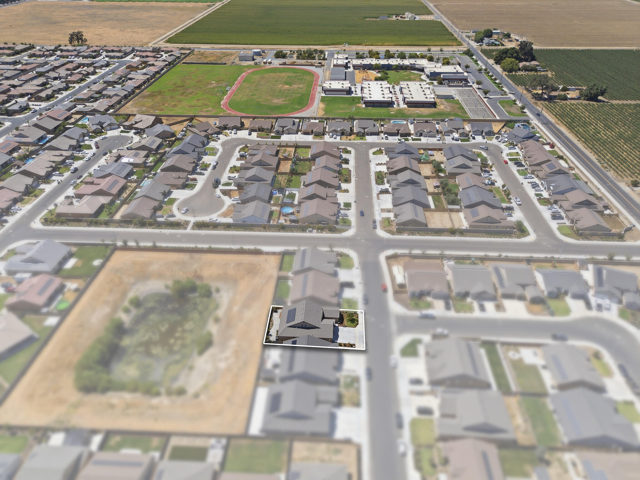 1977 Sherbrook Ave, Tulare, CA 93274