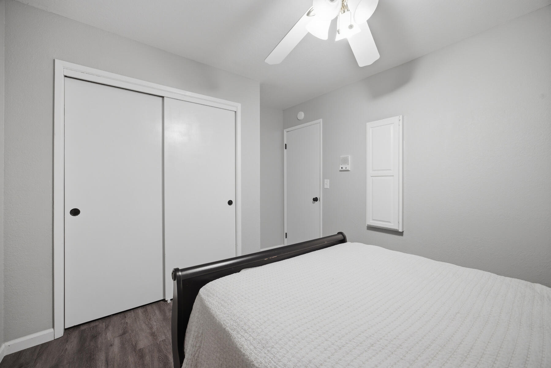 2520 E Tulare Ave, Visalia, CA 93292