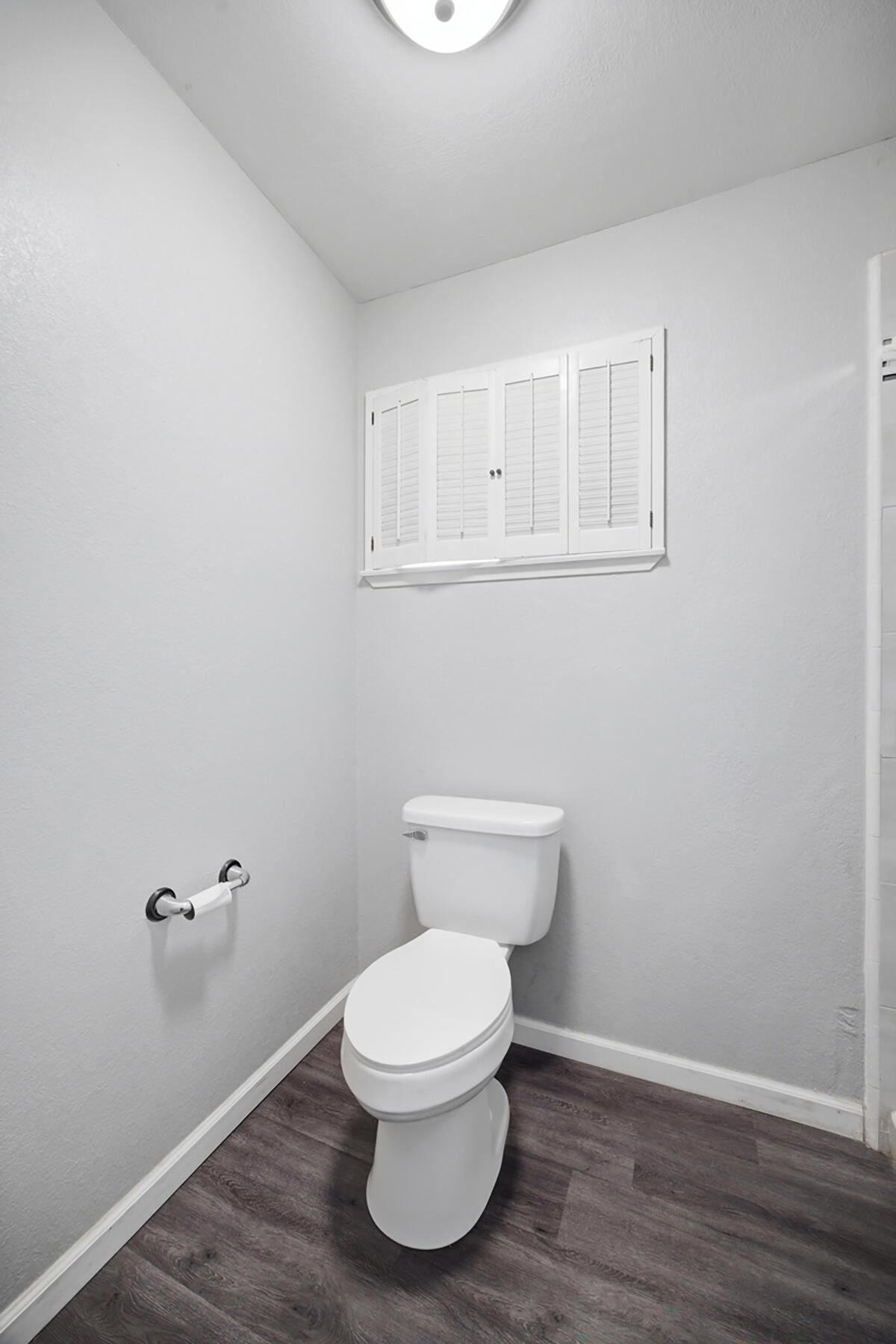 2520 E Tulare Ave, Visalia, CA 93292