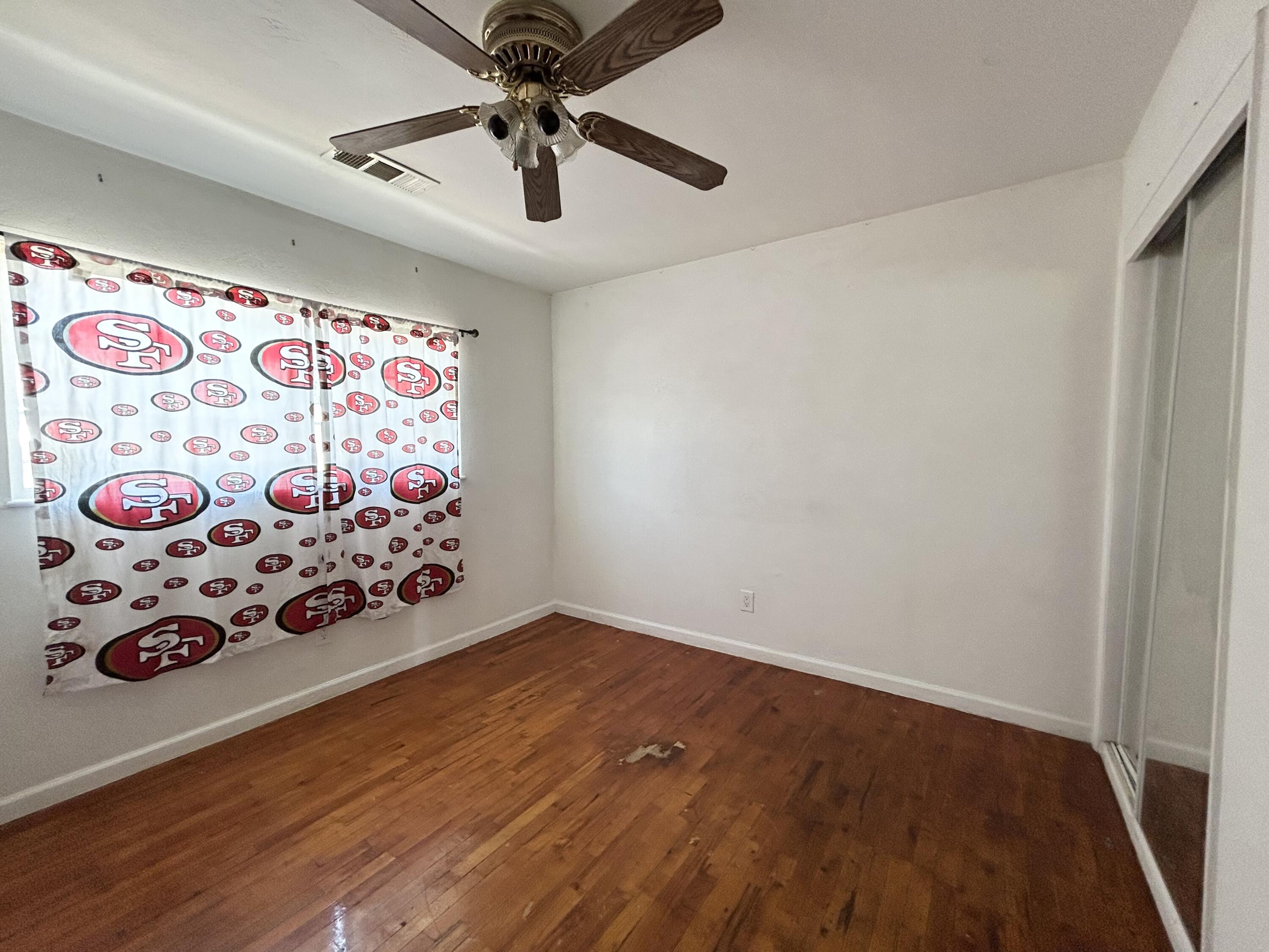 603 S Spruce St, Tulare, CA 93274