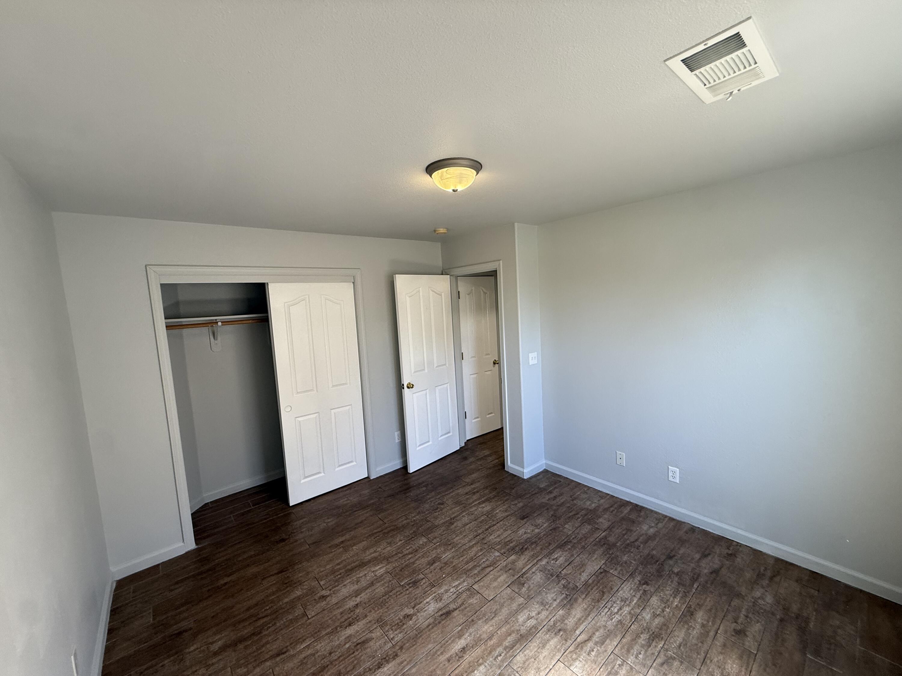 712 Moraga Ct, Tulare, CA 93274