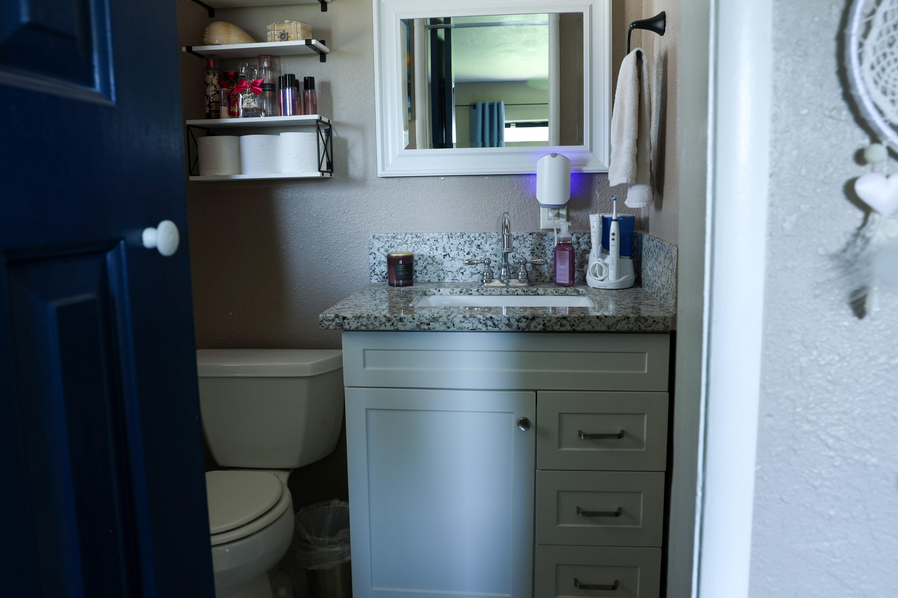 1709 E Burton Ave, Tulare, CA 93274