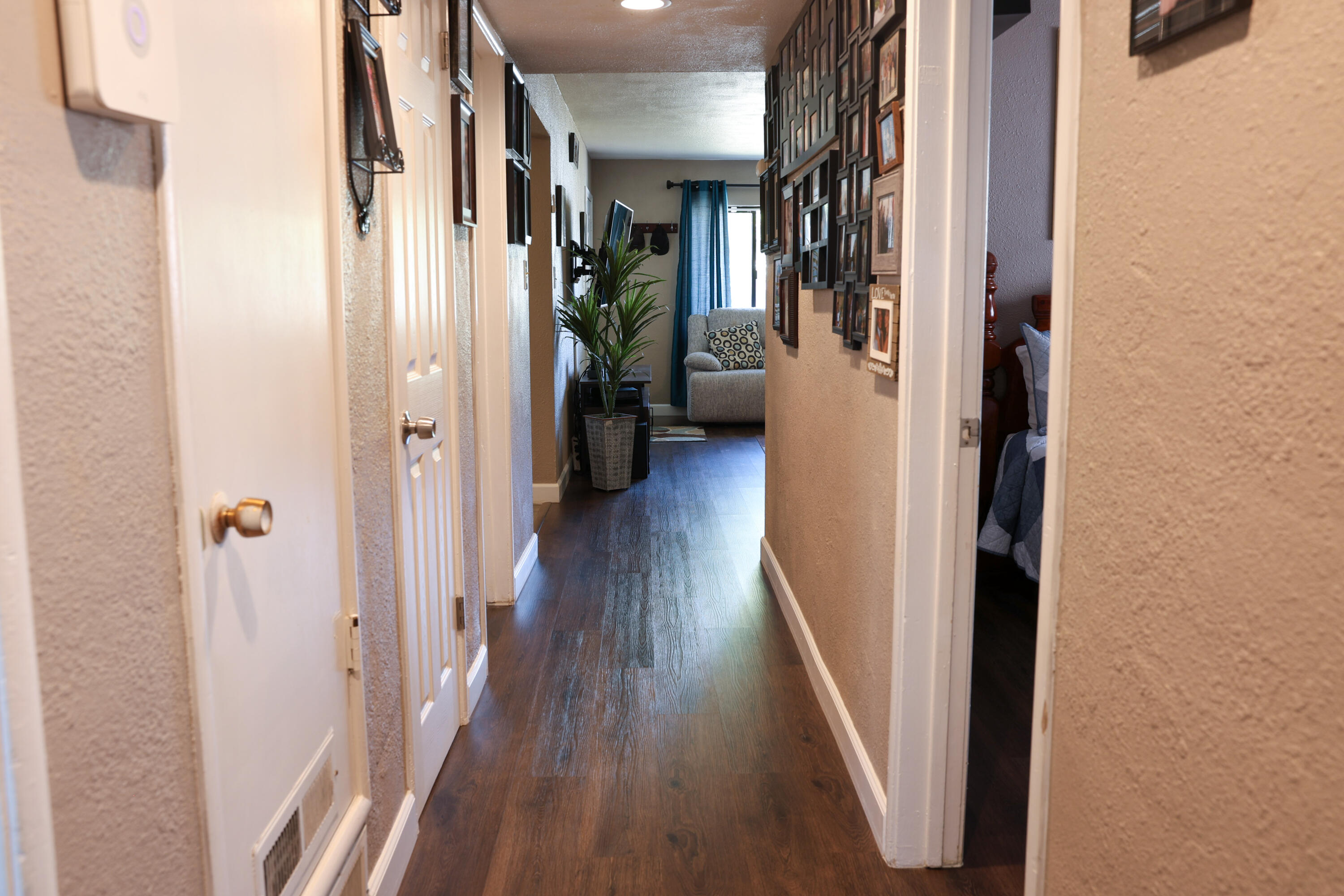 1709 E Burton Ave, Tulare, CA 93274
