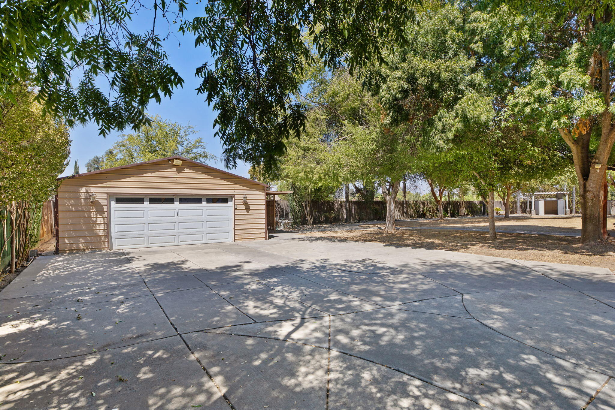 12524 Ave 320, Visalia, CA 93291