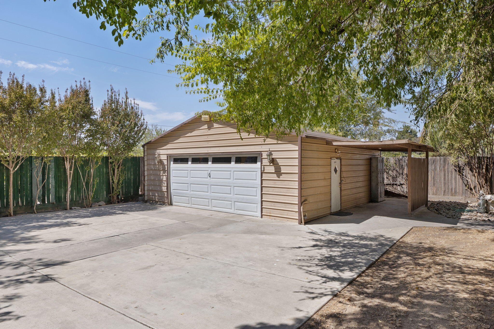 12524 Ave 320, Visalia, CA 93291