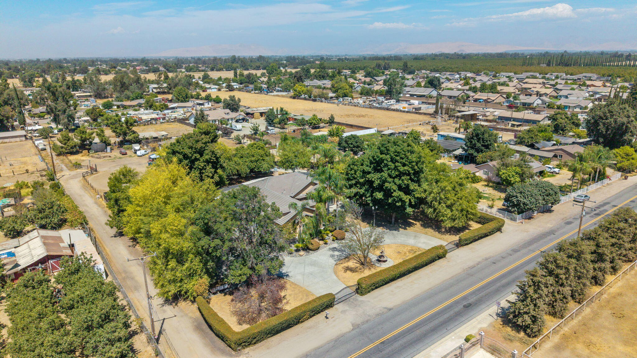 12524 Ave 320, Visalia, CA 93291
