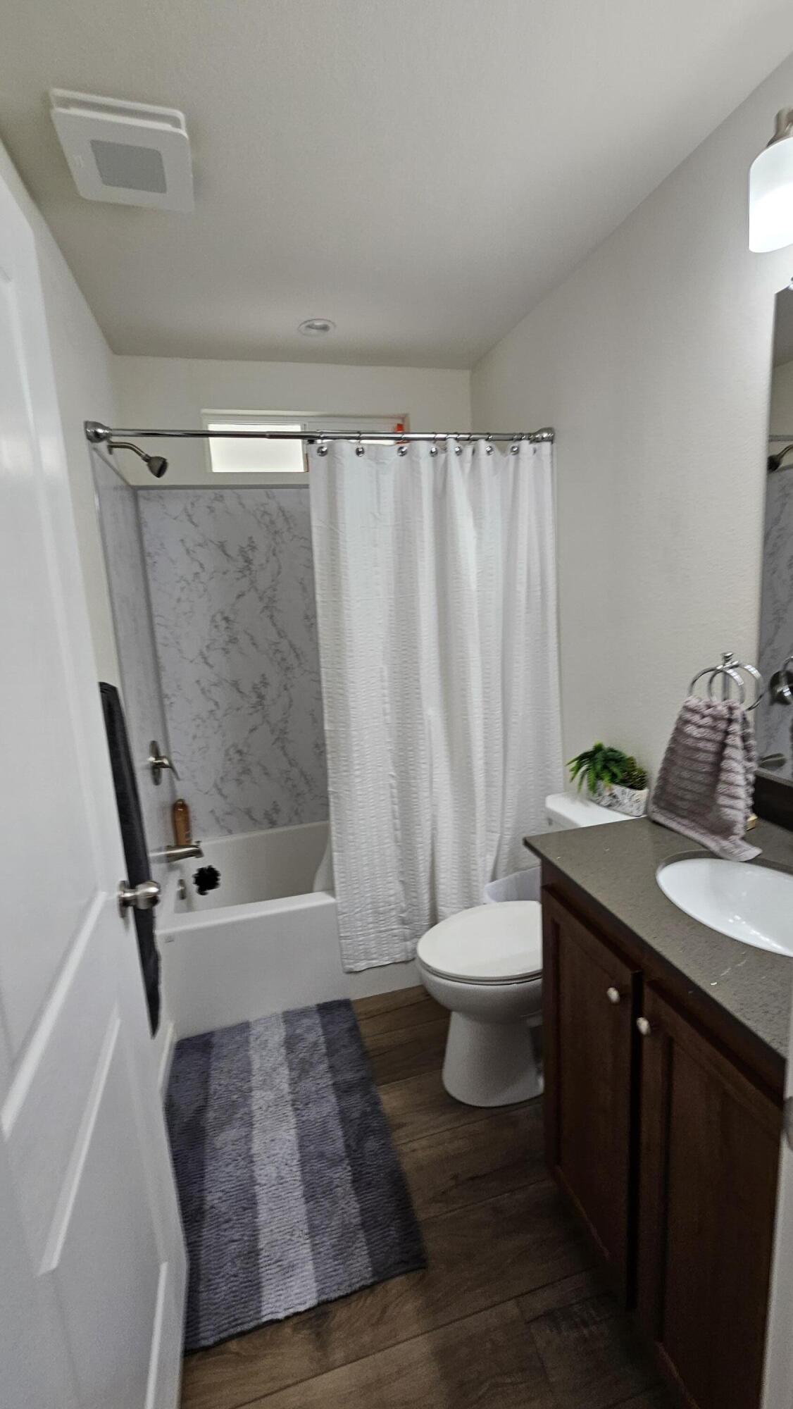 900 E Rankin Ave #162, Tulare, CA 93274