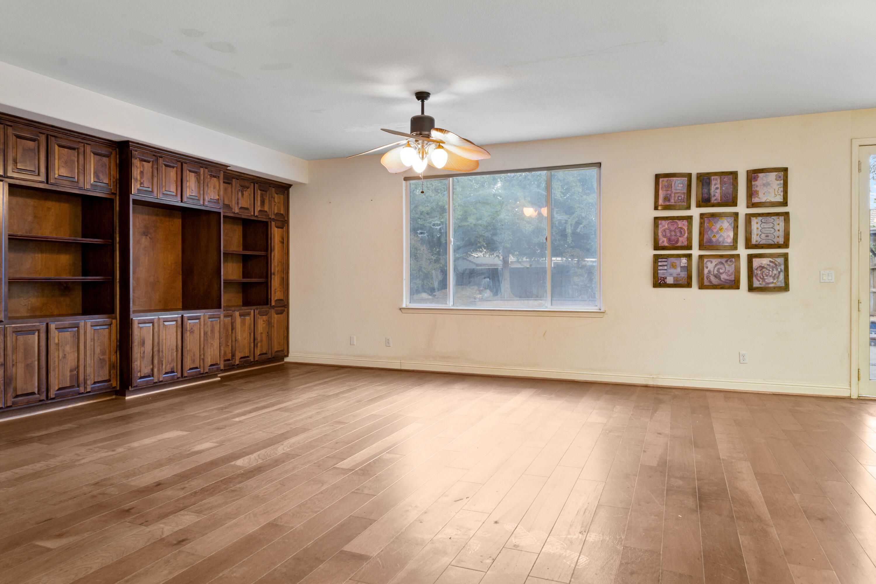 2669 Crystal Downs Ave, Tulare, CA 93274