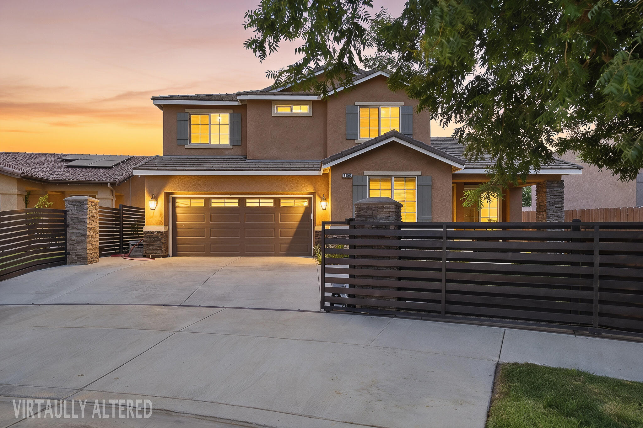 2838 S Oakhurst Ct, Visalia, CA 93292