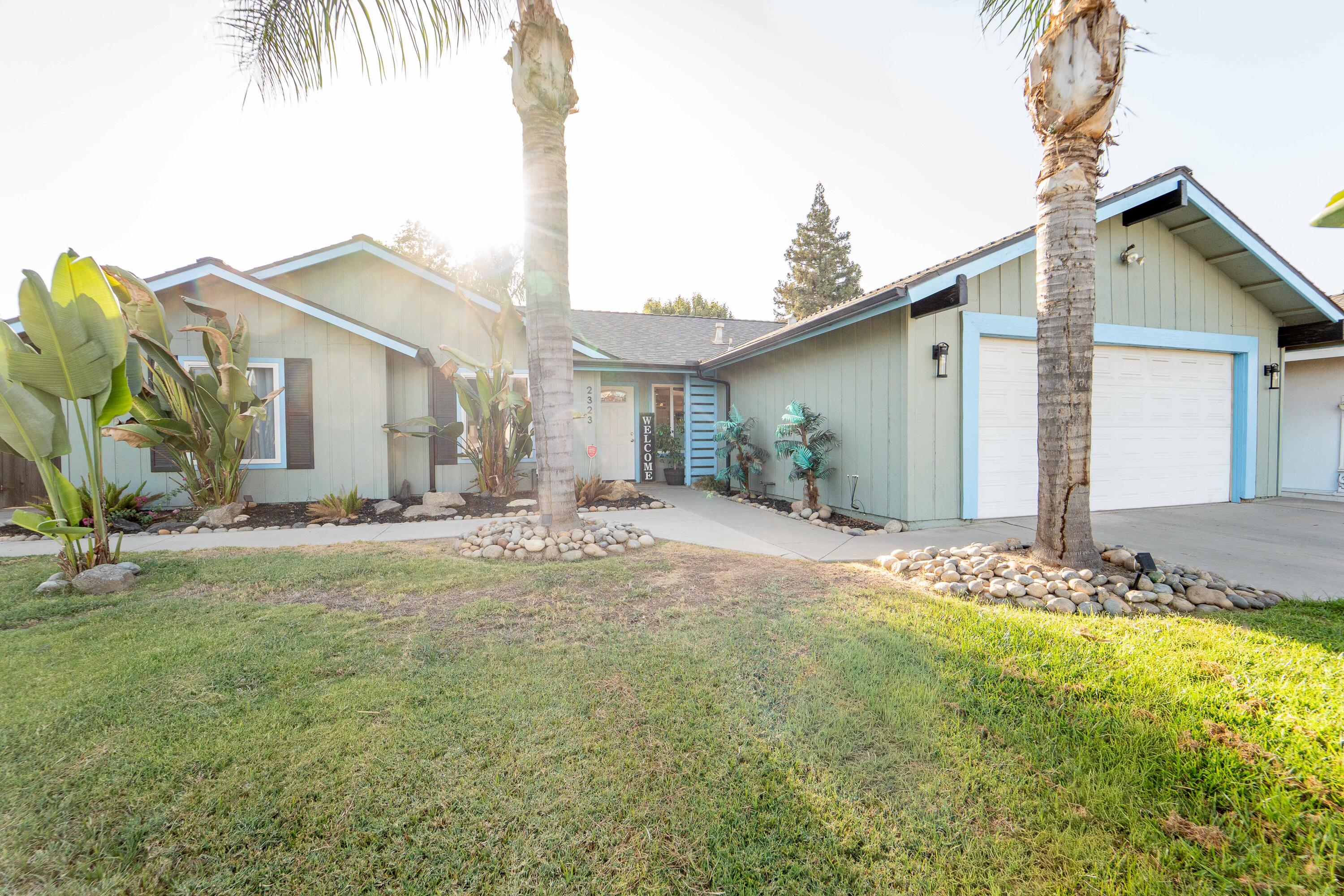 2323 S Peppertree St, Visalia, CA 93277