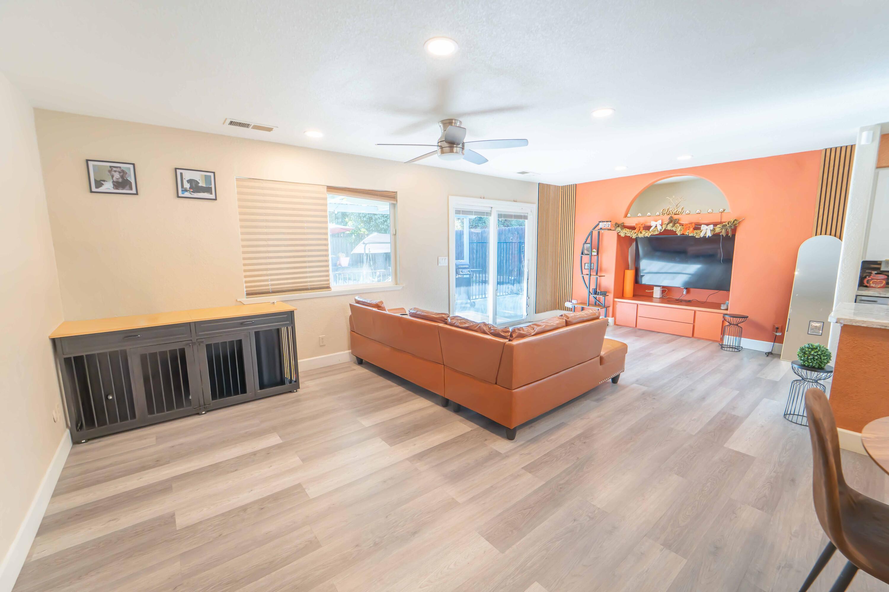 2323 S Peppertree St, Visalia, CA 93277