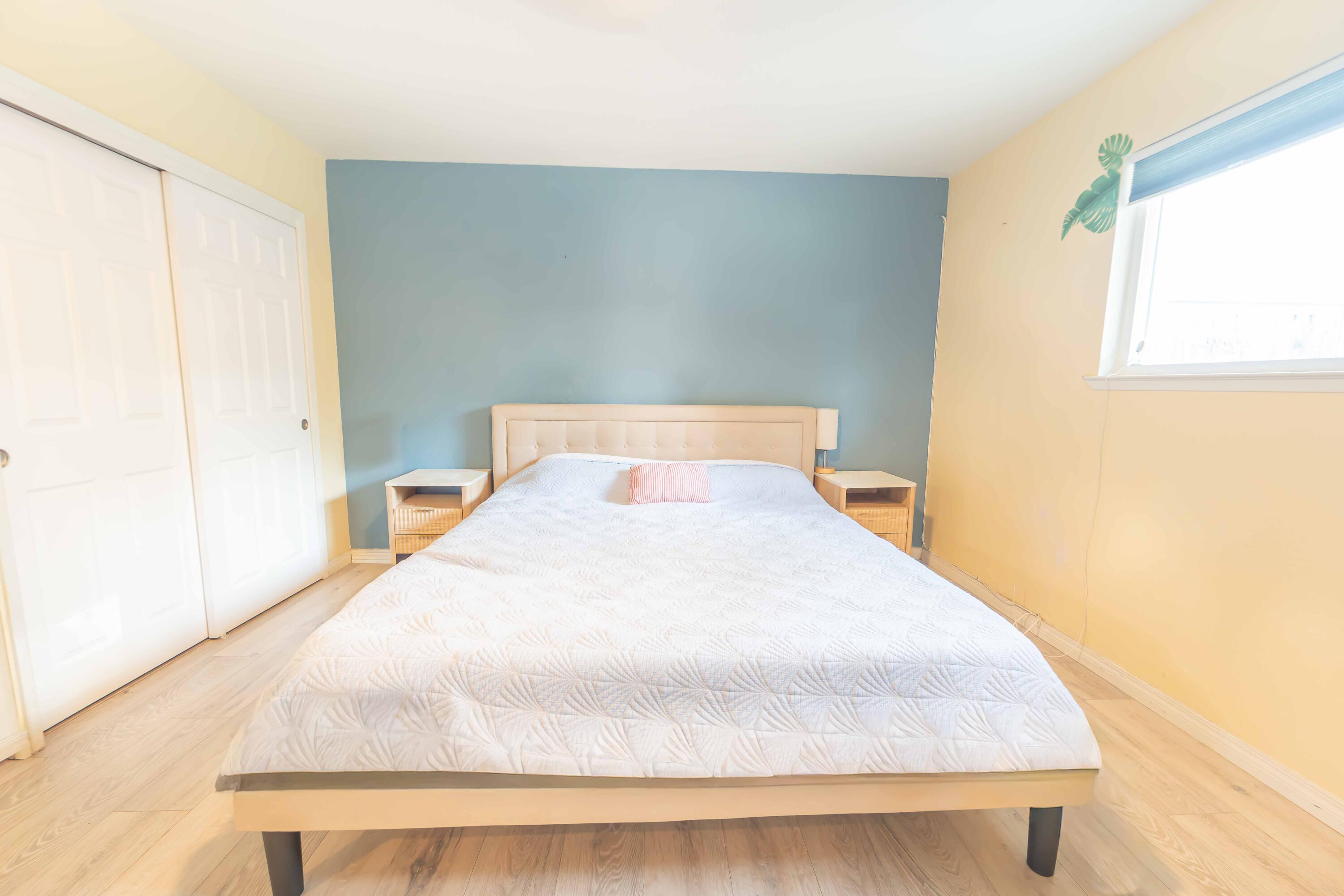 2323 S Peppertree St, Visalia, CA 93277