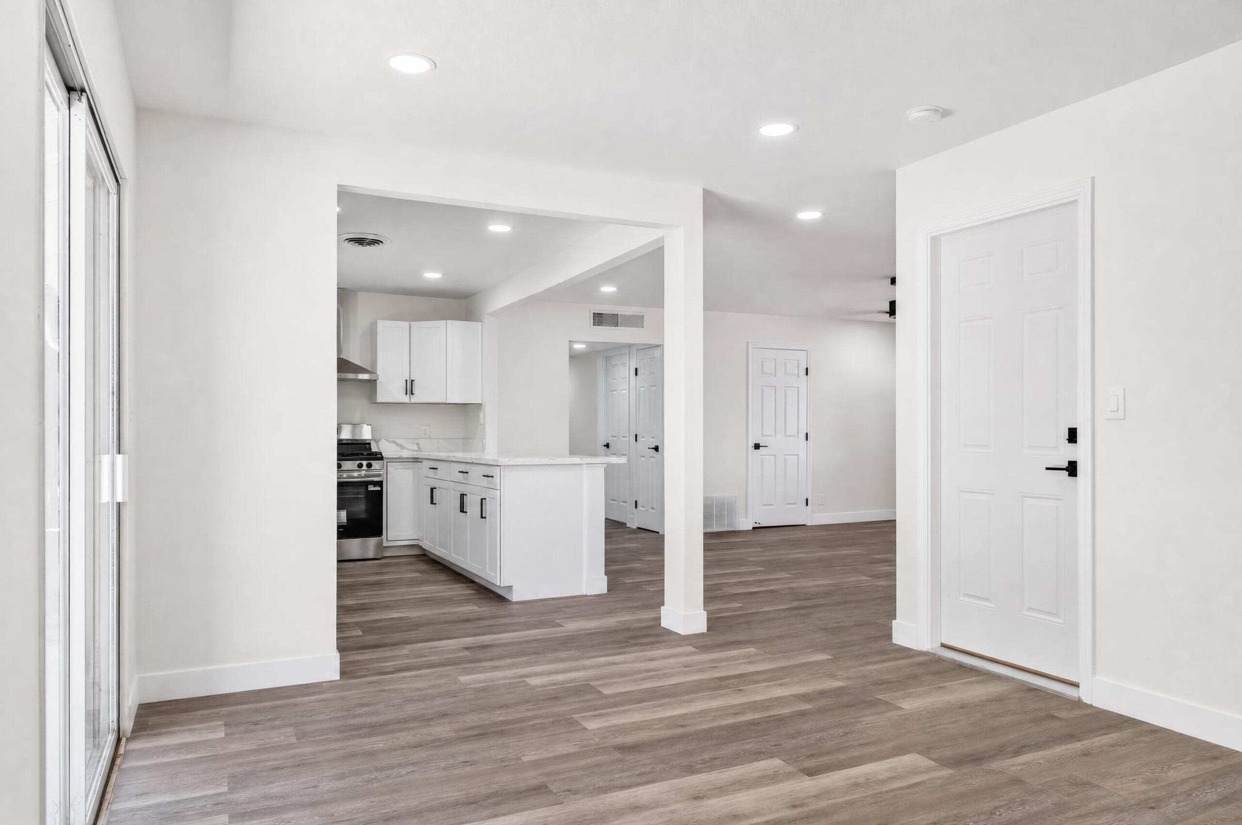 648 La Vida Ave, Porterville, CA 93257