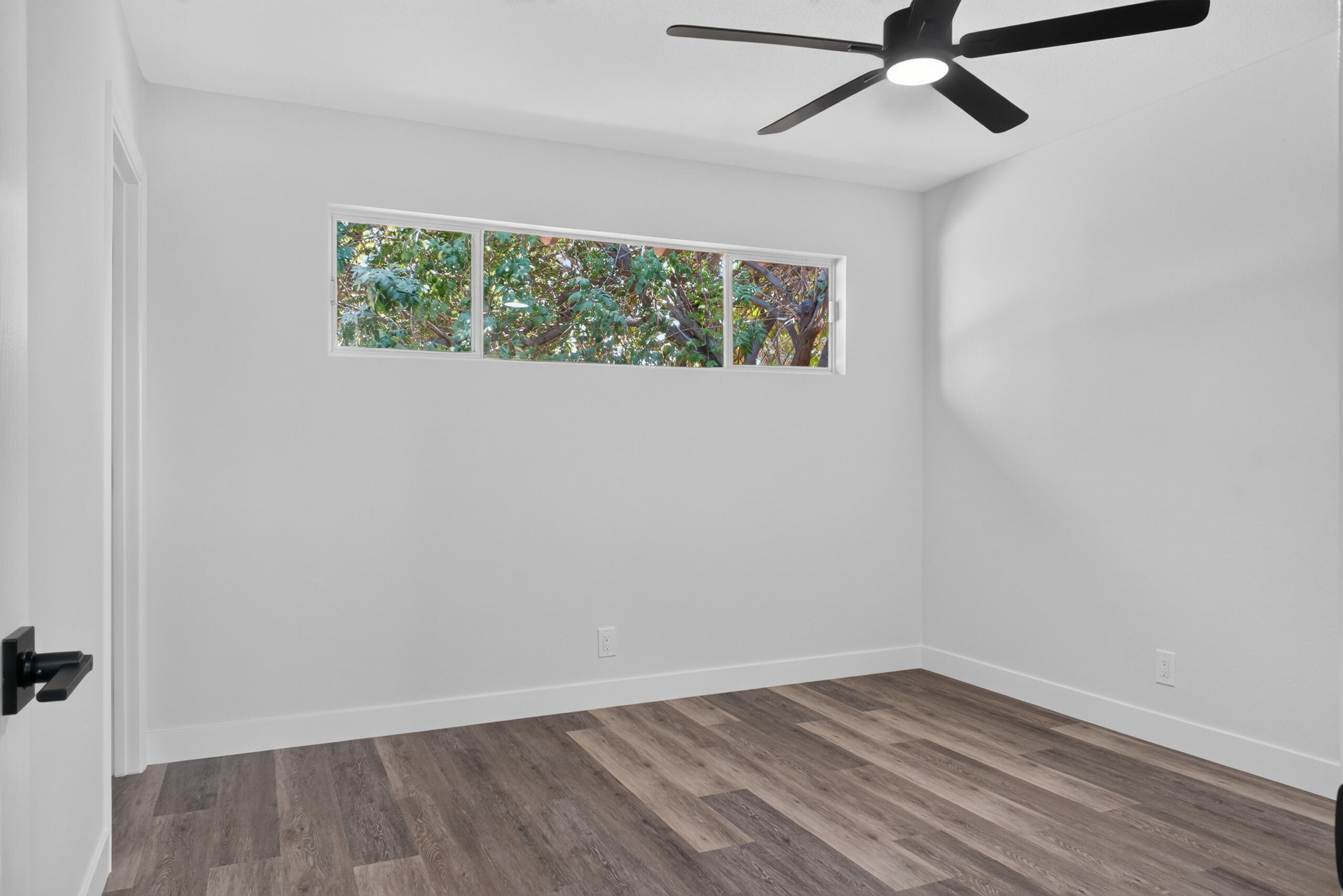 648 La Vida Ave, Porterville, CA 93257