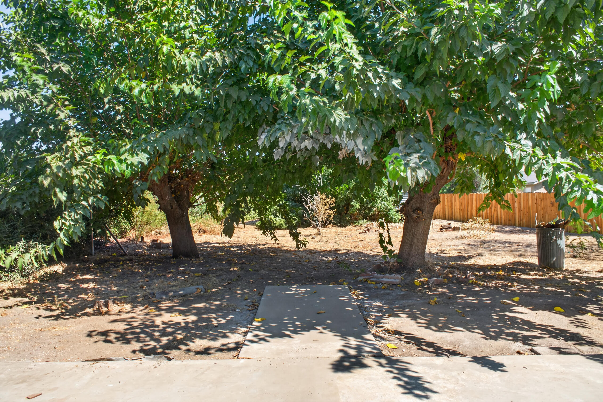 648 La Vida Ave, Porterville, CA 93257