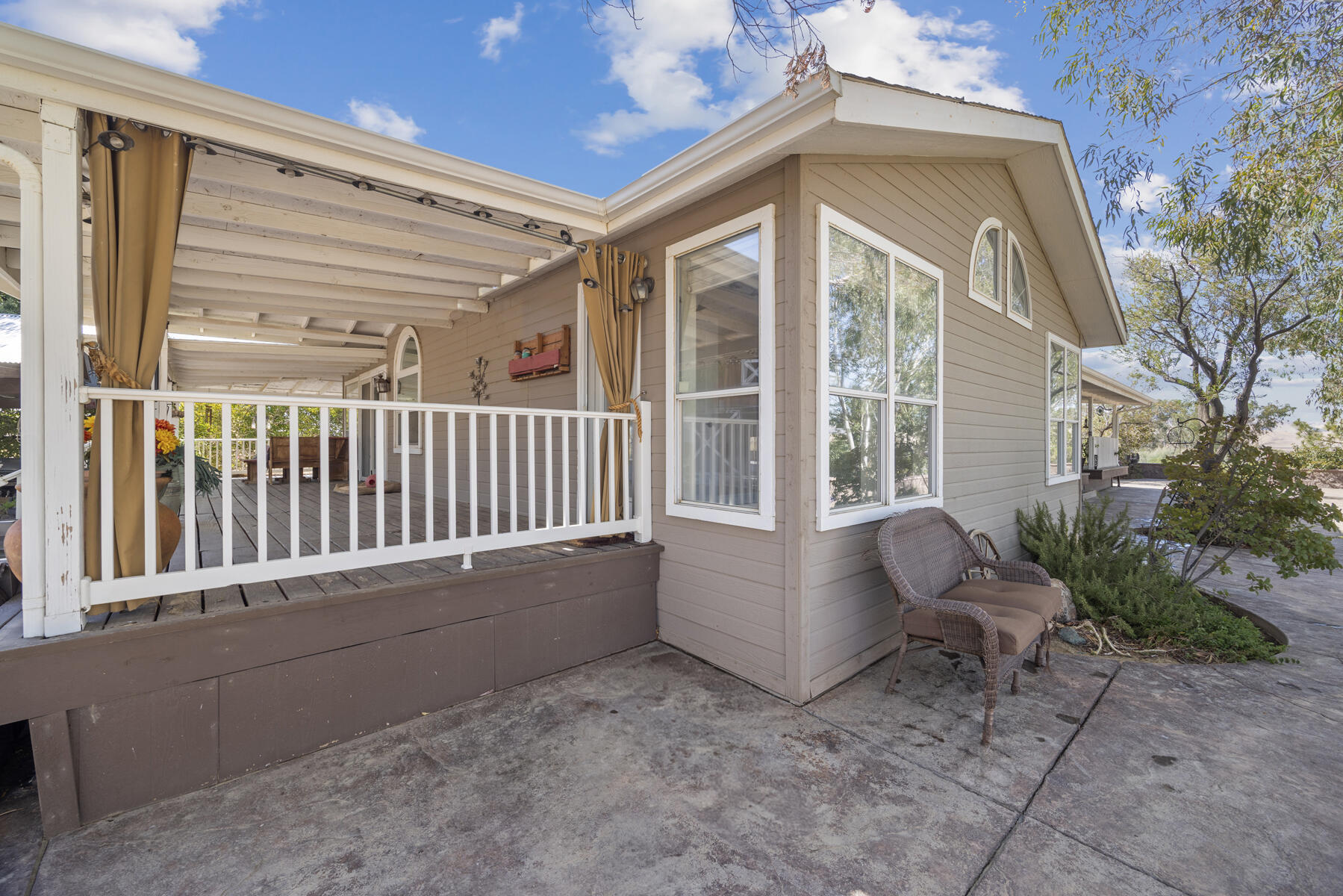801 N 5th Ave, Avenal, CA 93204
