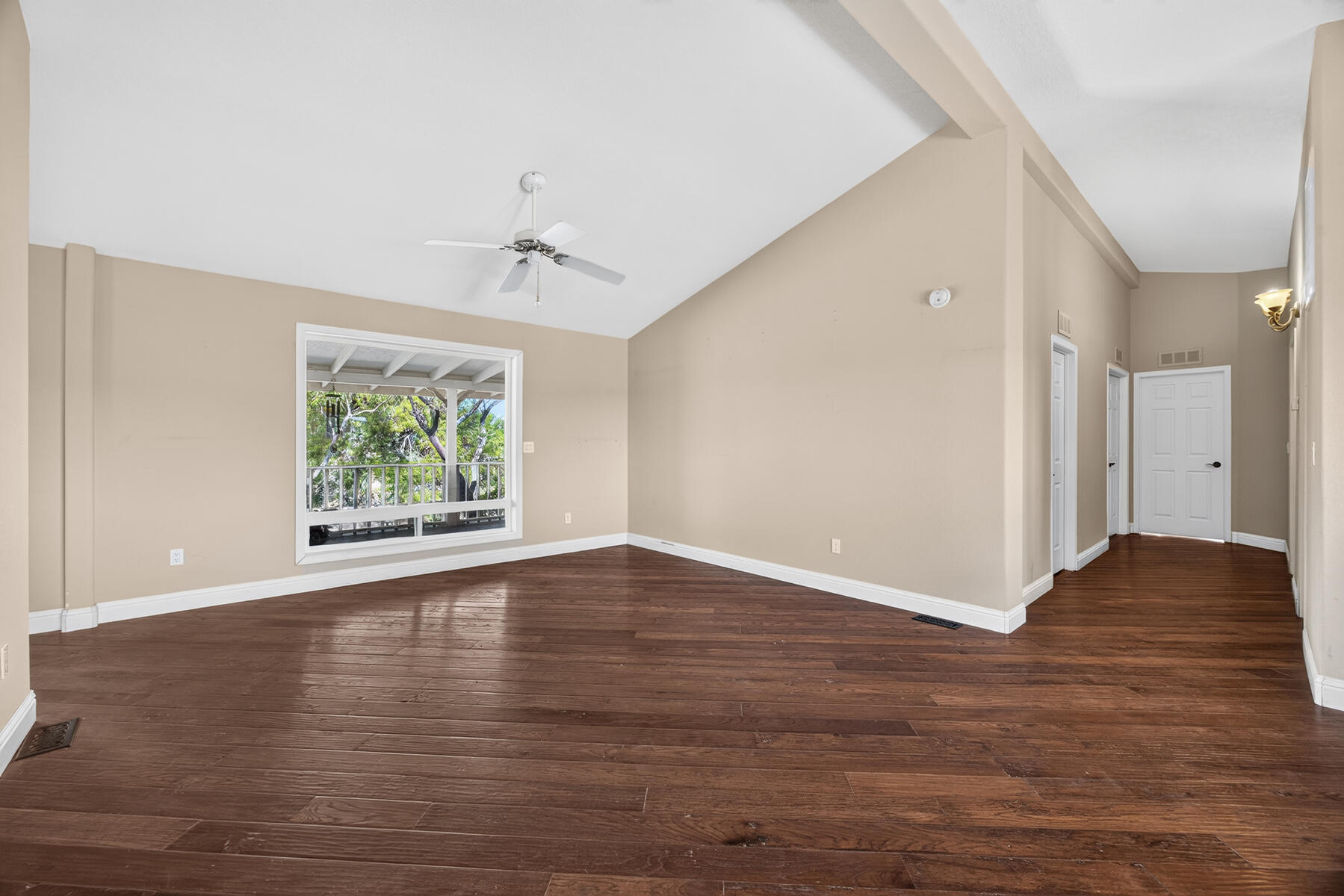 801 N 5th Ave, Avenal, CA 93204