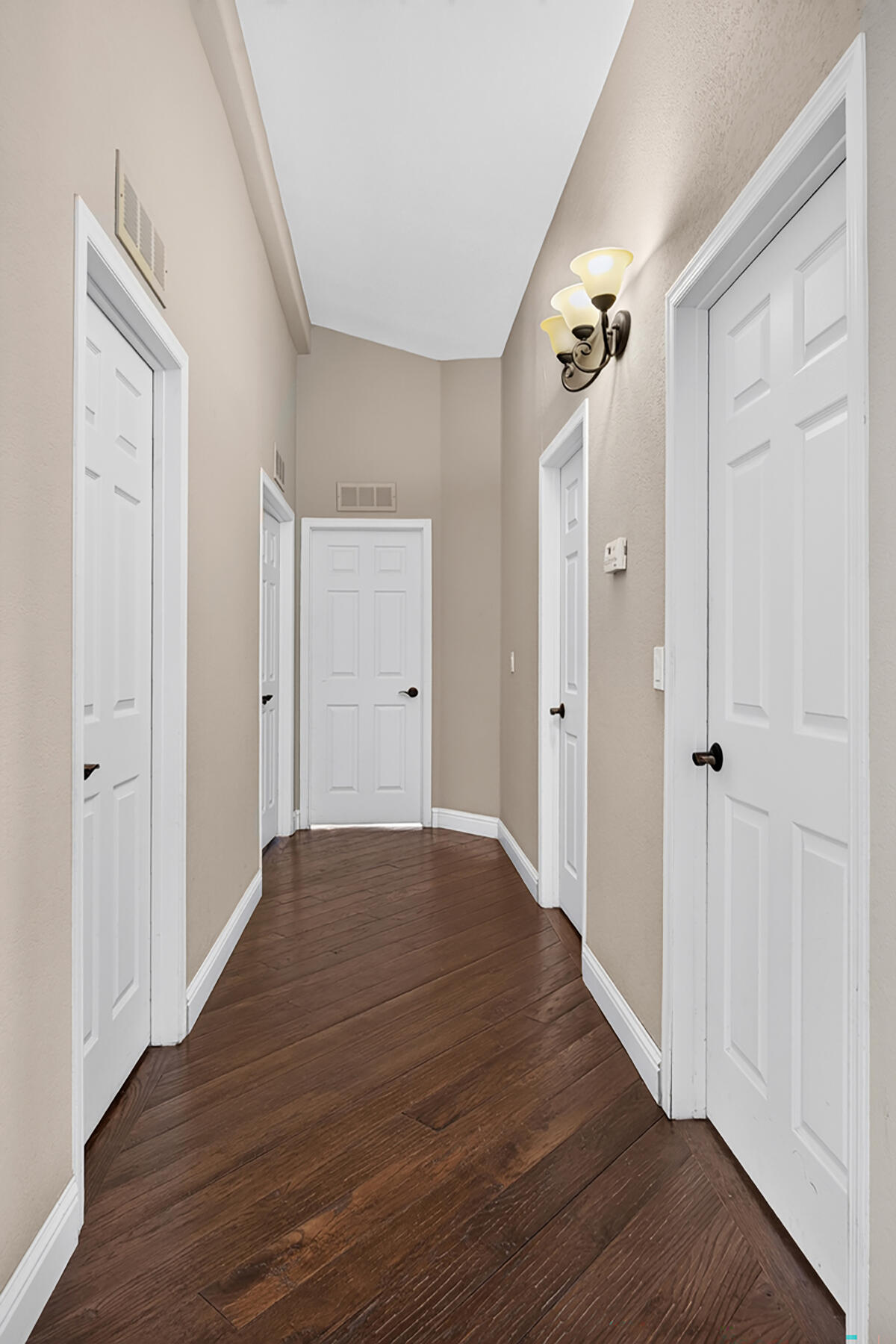 801 N 5th Ave, Avenal, CA 93204