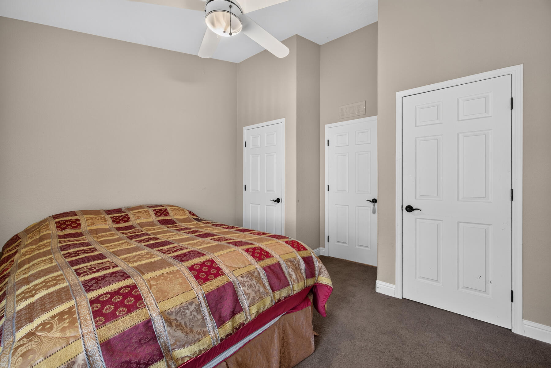 801 N 5th Ave, Avenal, CA 93204