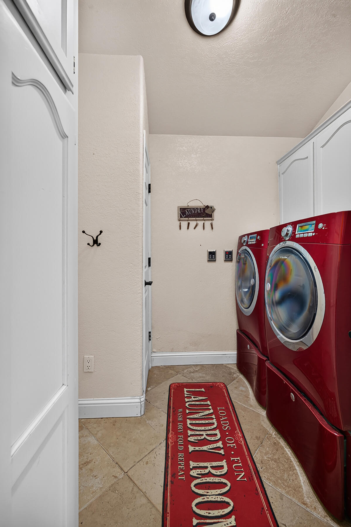 801 N 5th Ave, Avenal, CA 93204
