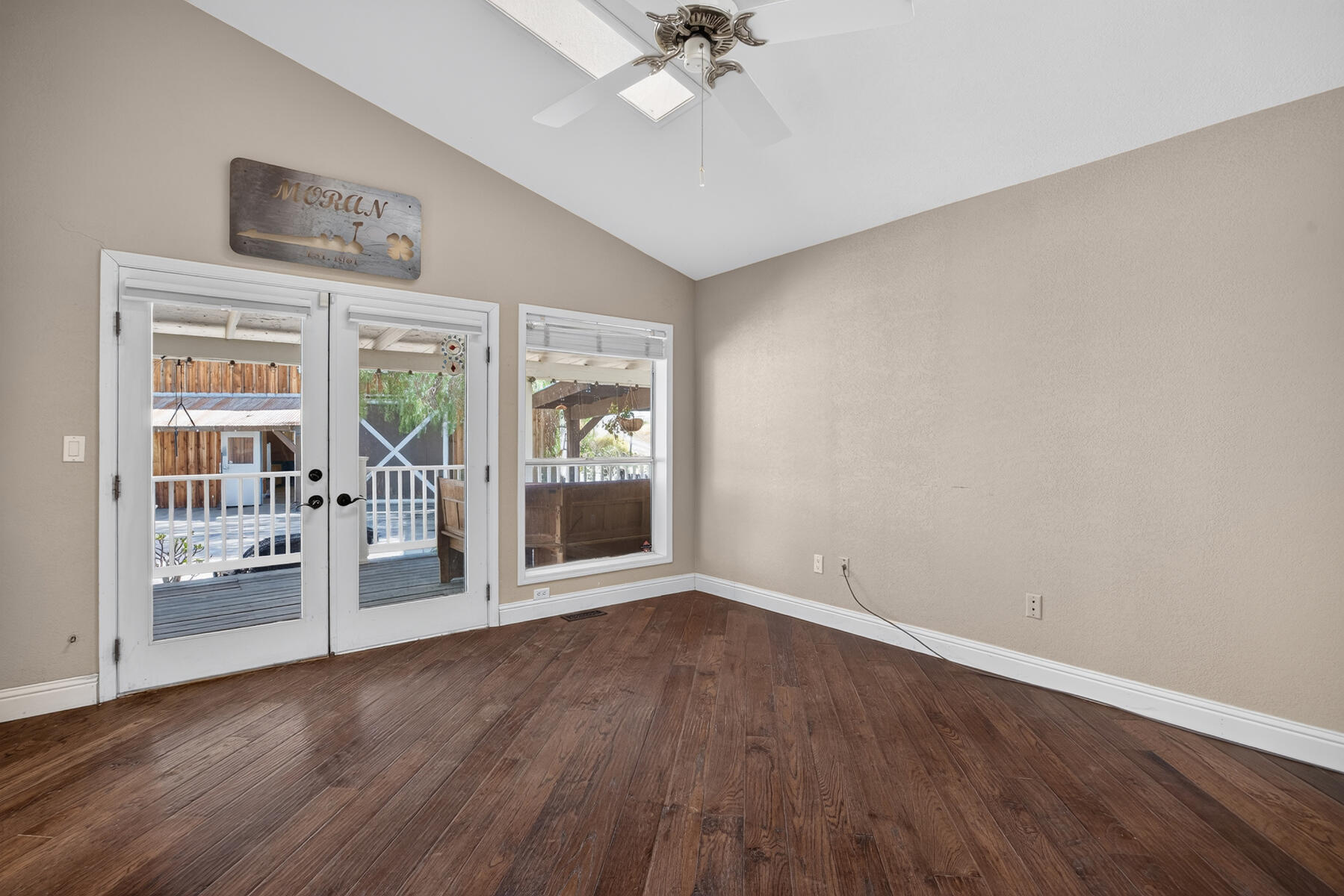 801 N 5th Ave, Avenal, CA 93204