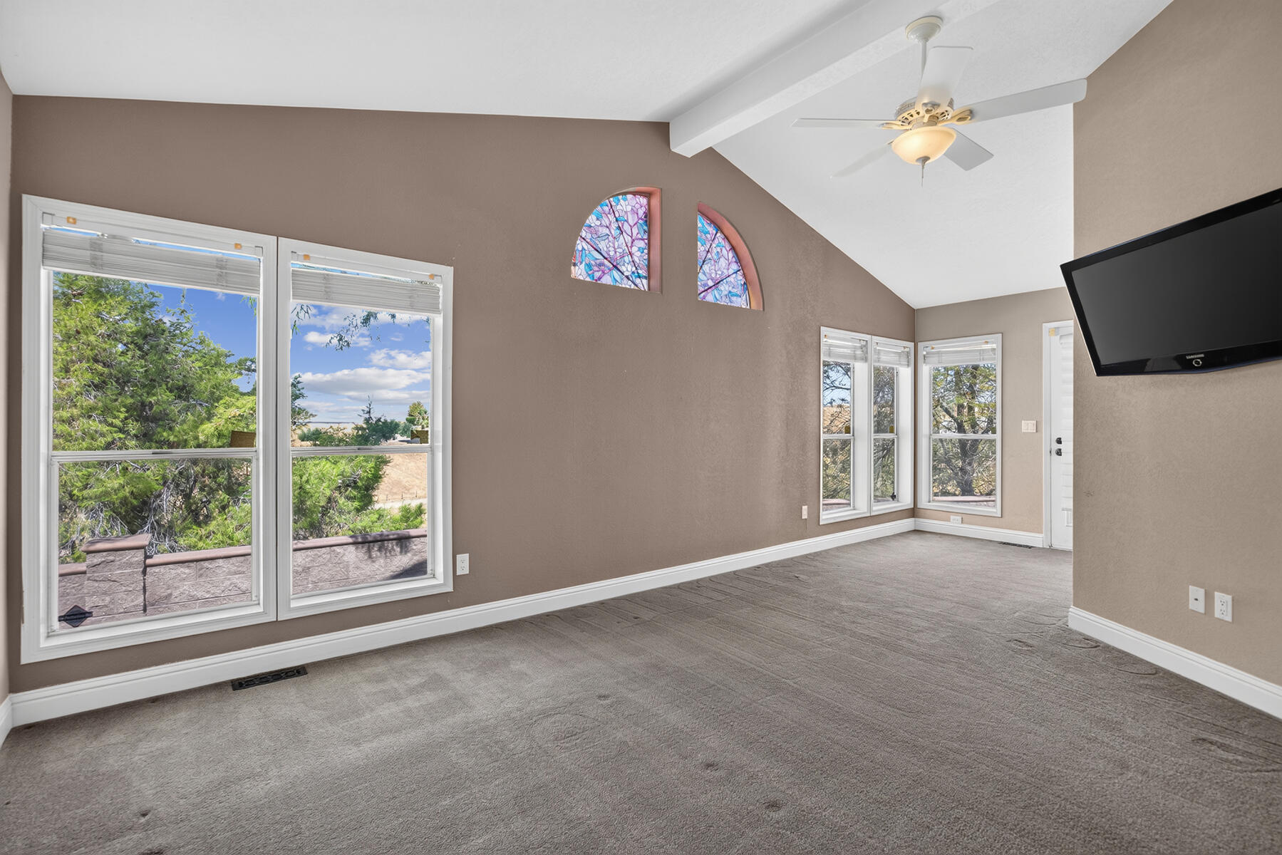 801 N 5th Ave, Avenal, CA 93204