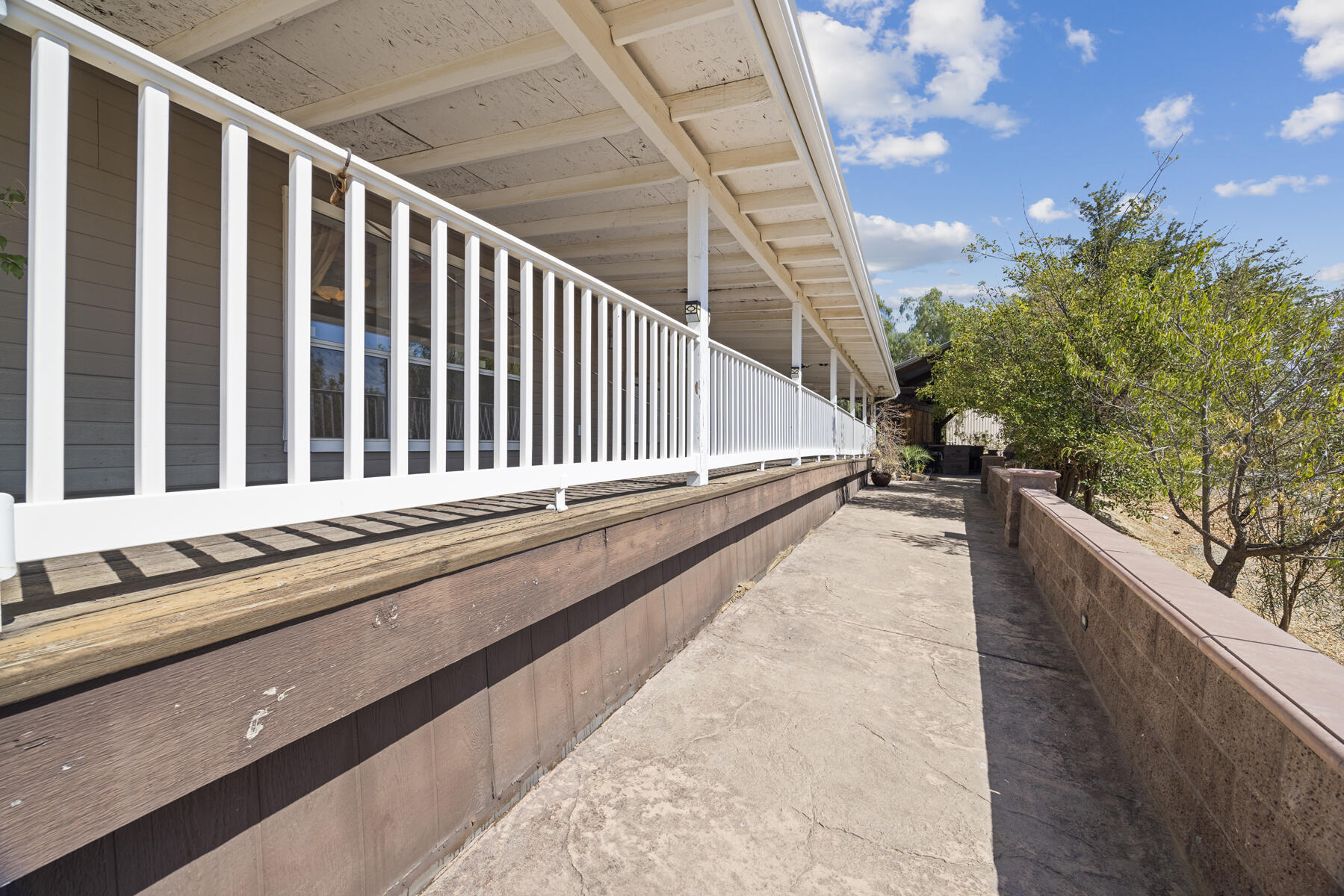 801 N 5th Ave, Avenal, CA 93204