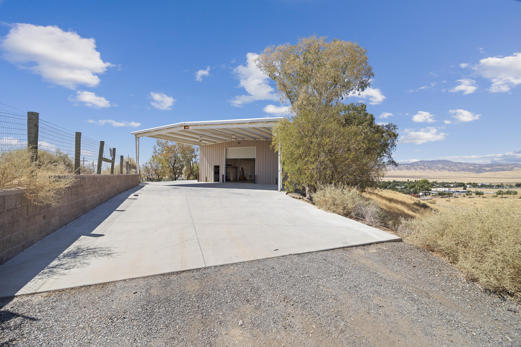 801 N 5th Ave, Avenal, CA 93204