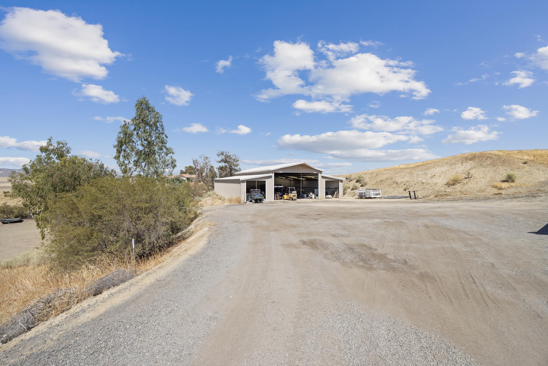 801 N 5th Ave, Avenal, CA 93204