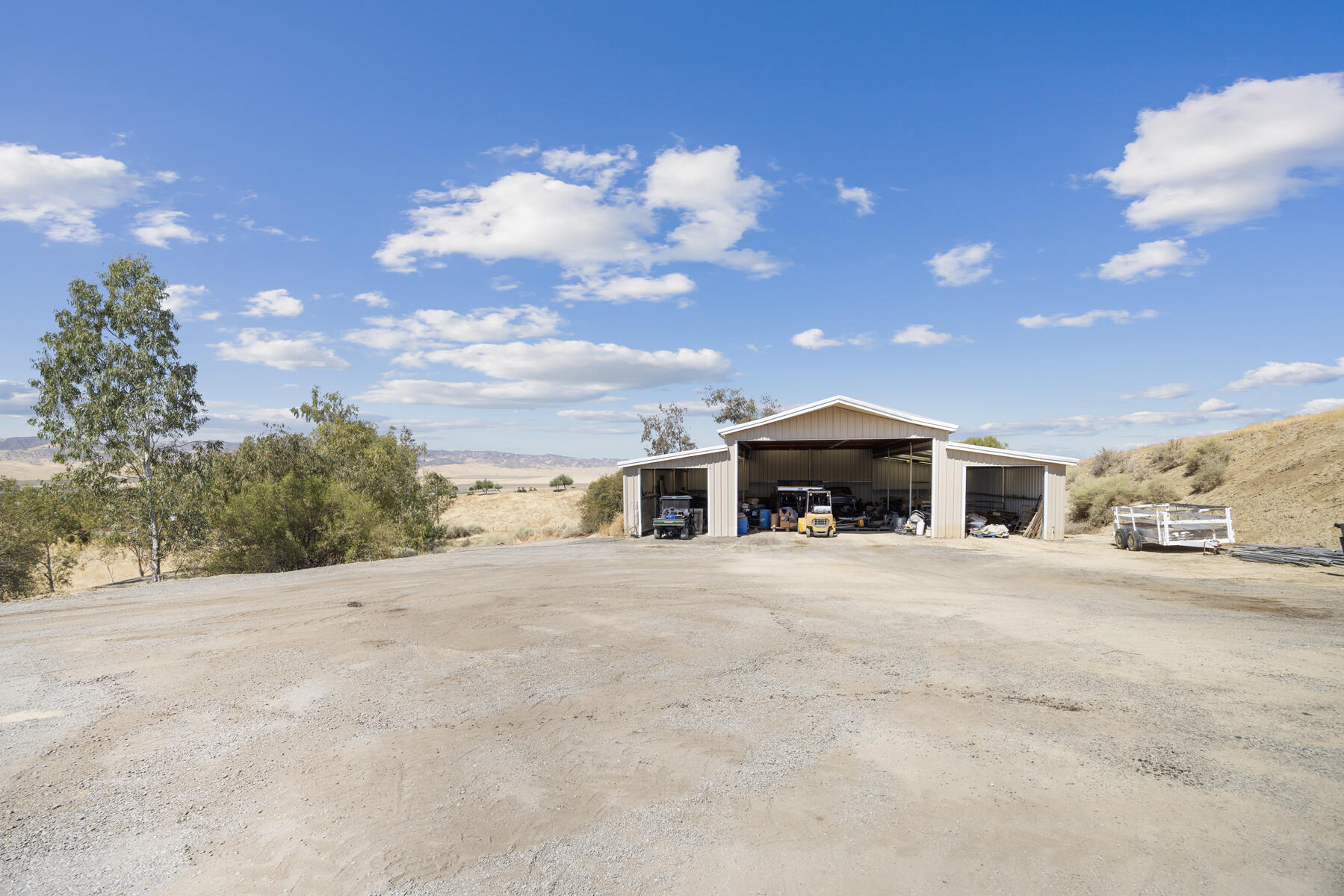 801 N 5th Ave, Avenal, CA 93204