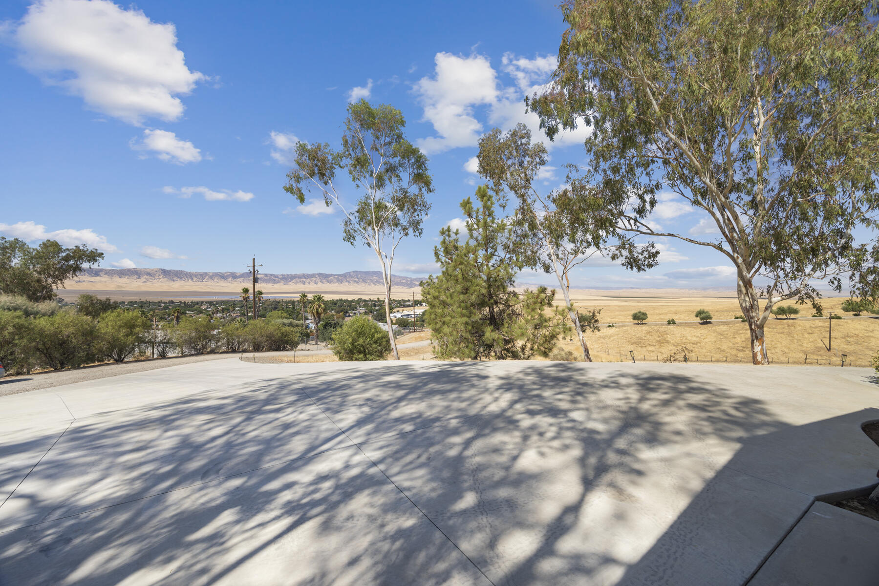 801 N 5th Ave, Avenal, CA 93204