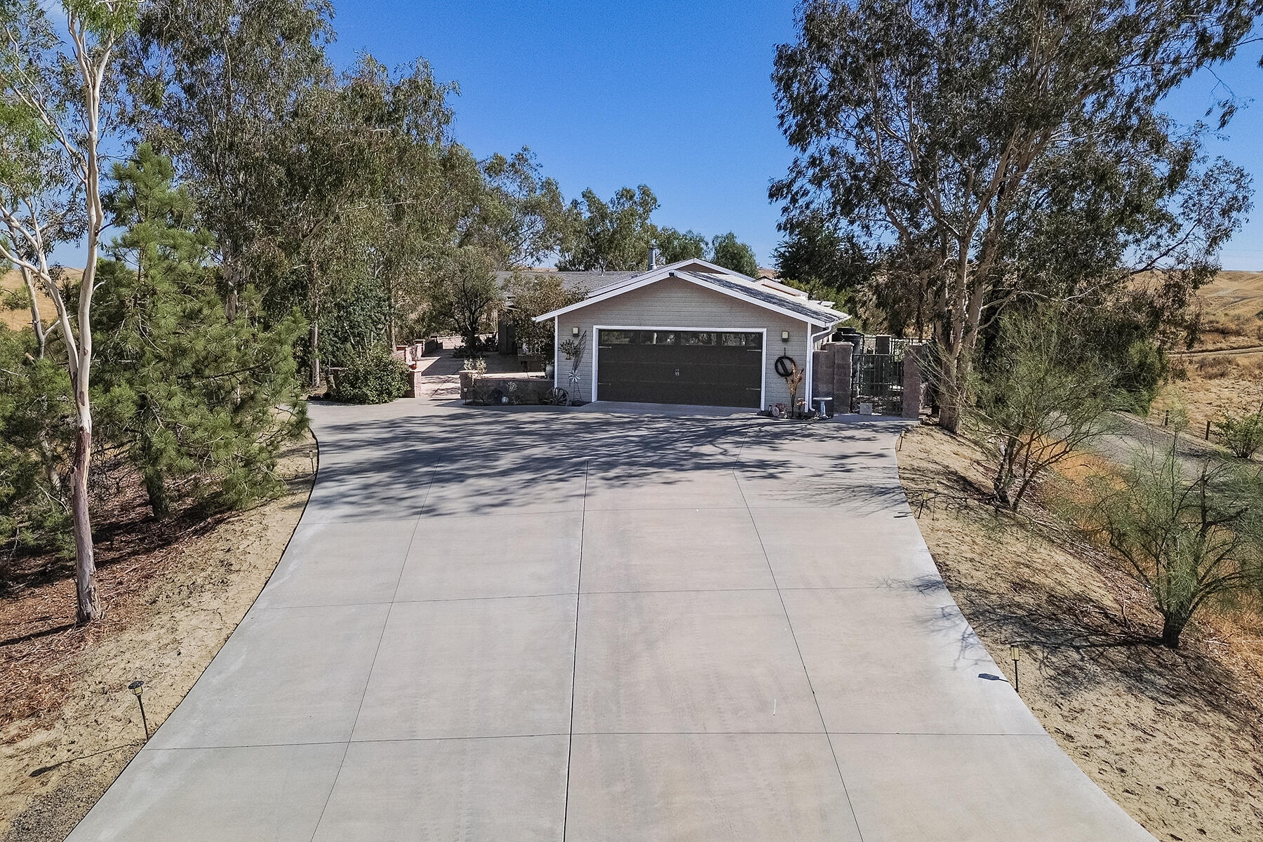 801 N 5th Ave, Avenal, CA 93204