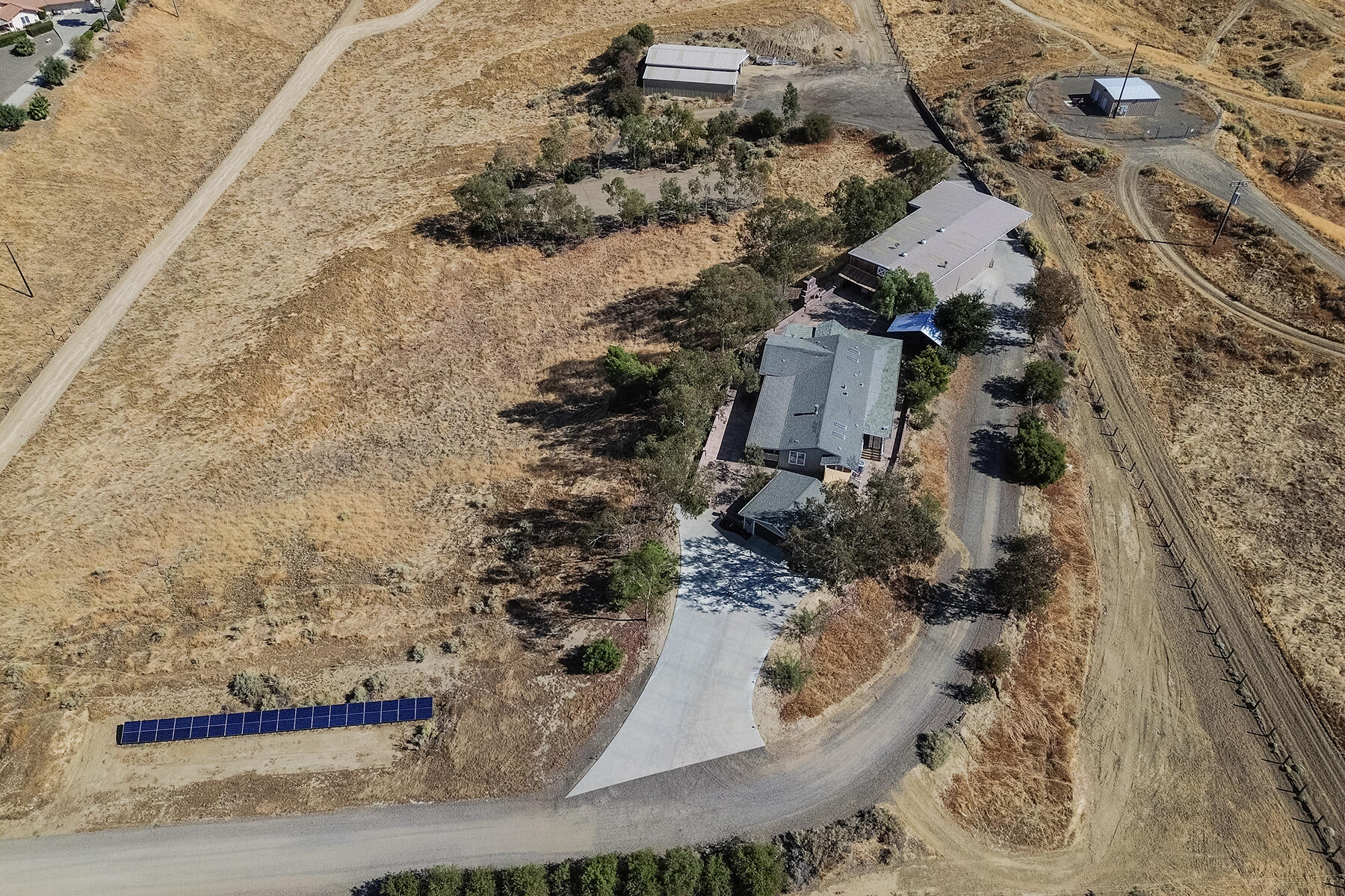 801 N 5th Ave, Avenal, CA 93204