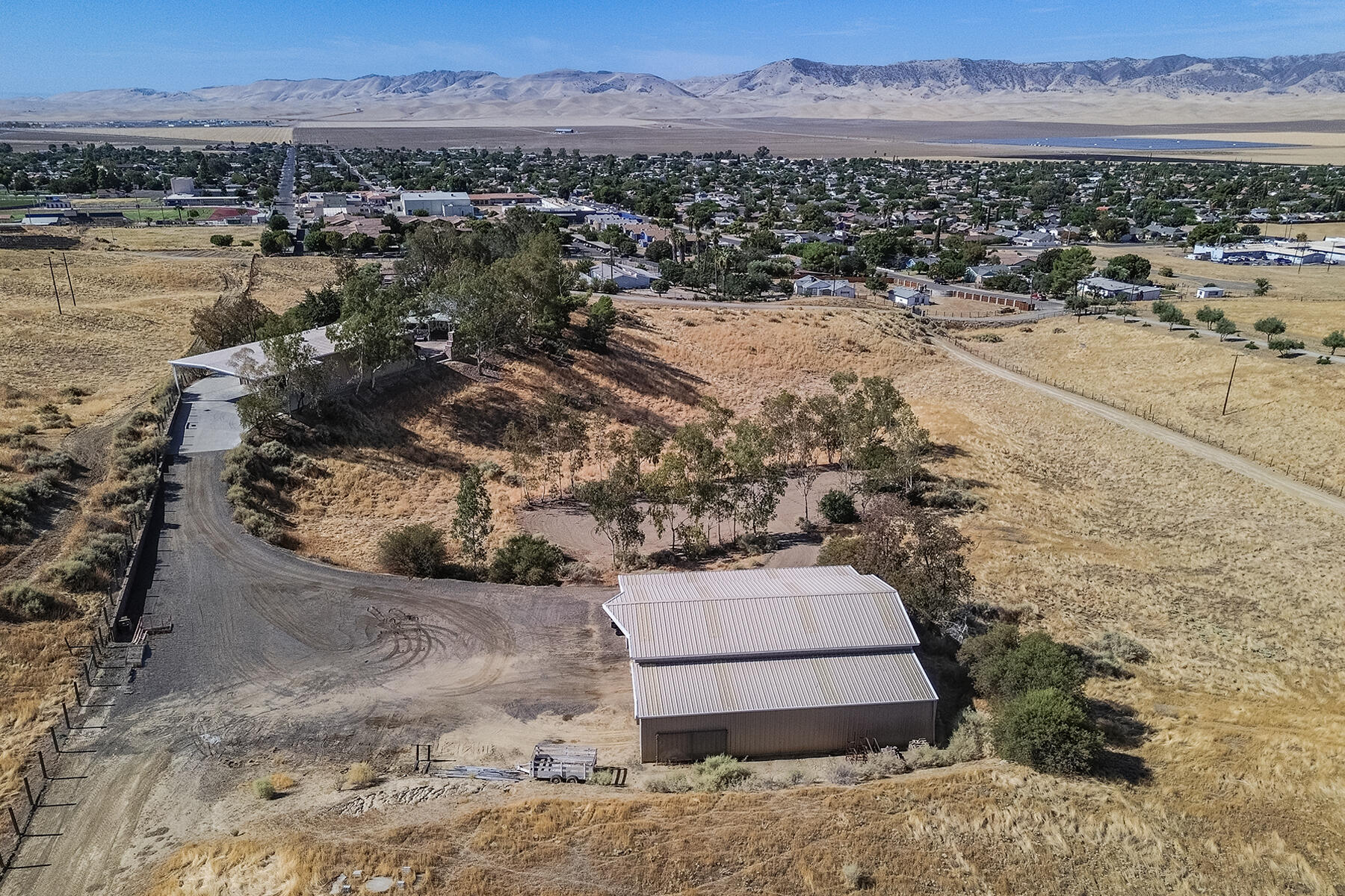 801 N 5th Ave, Avenal, CA 93204