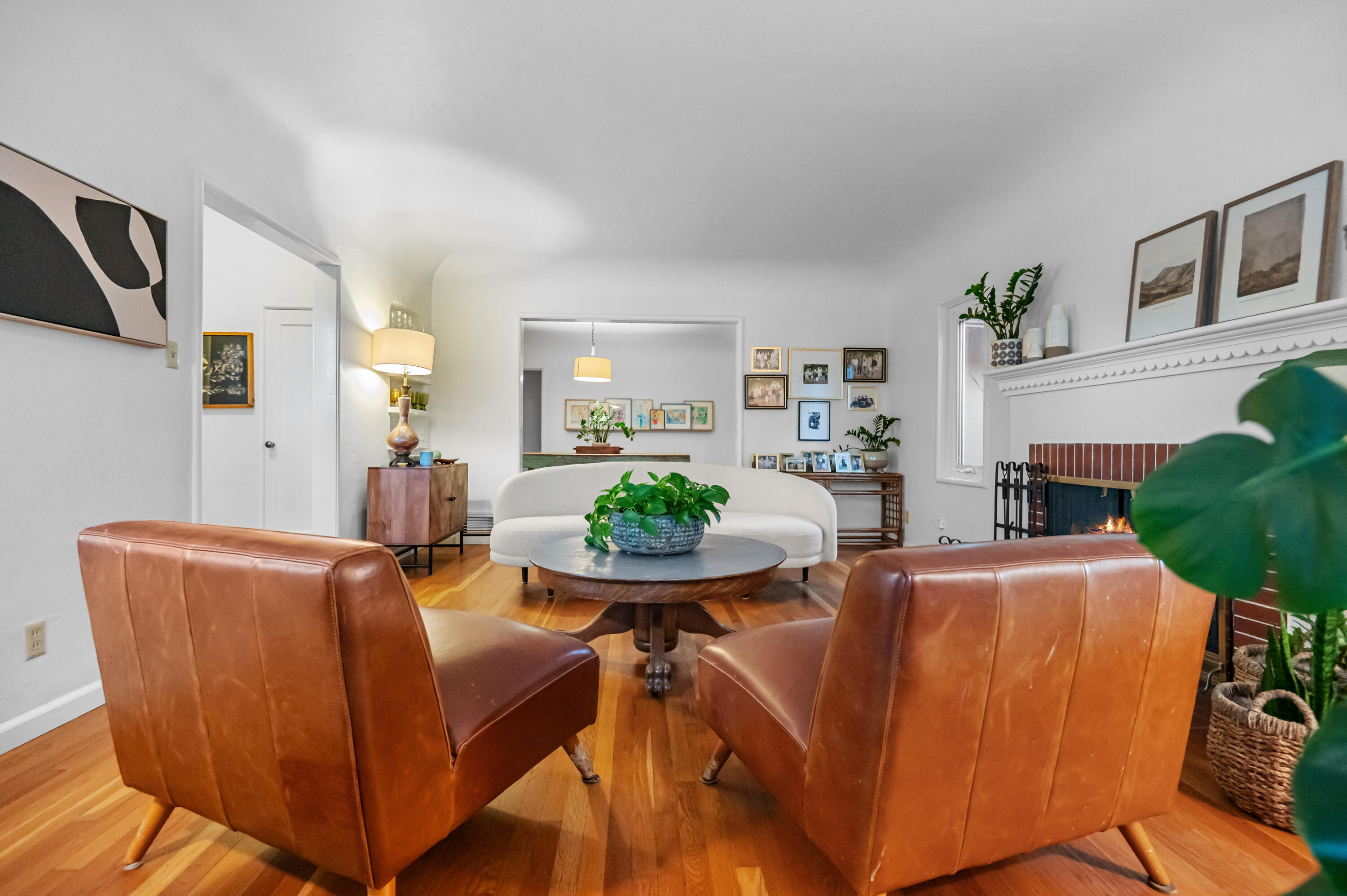 1401 W Myrtle, Visalia, CA 93277