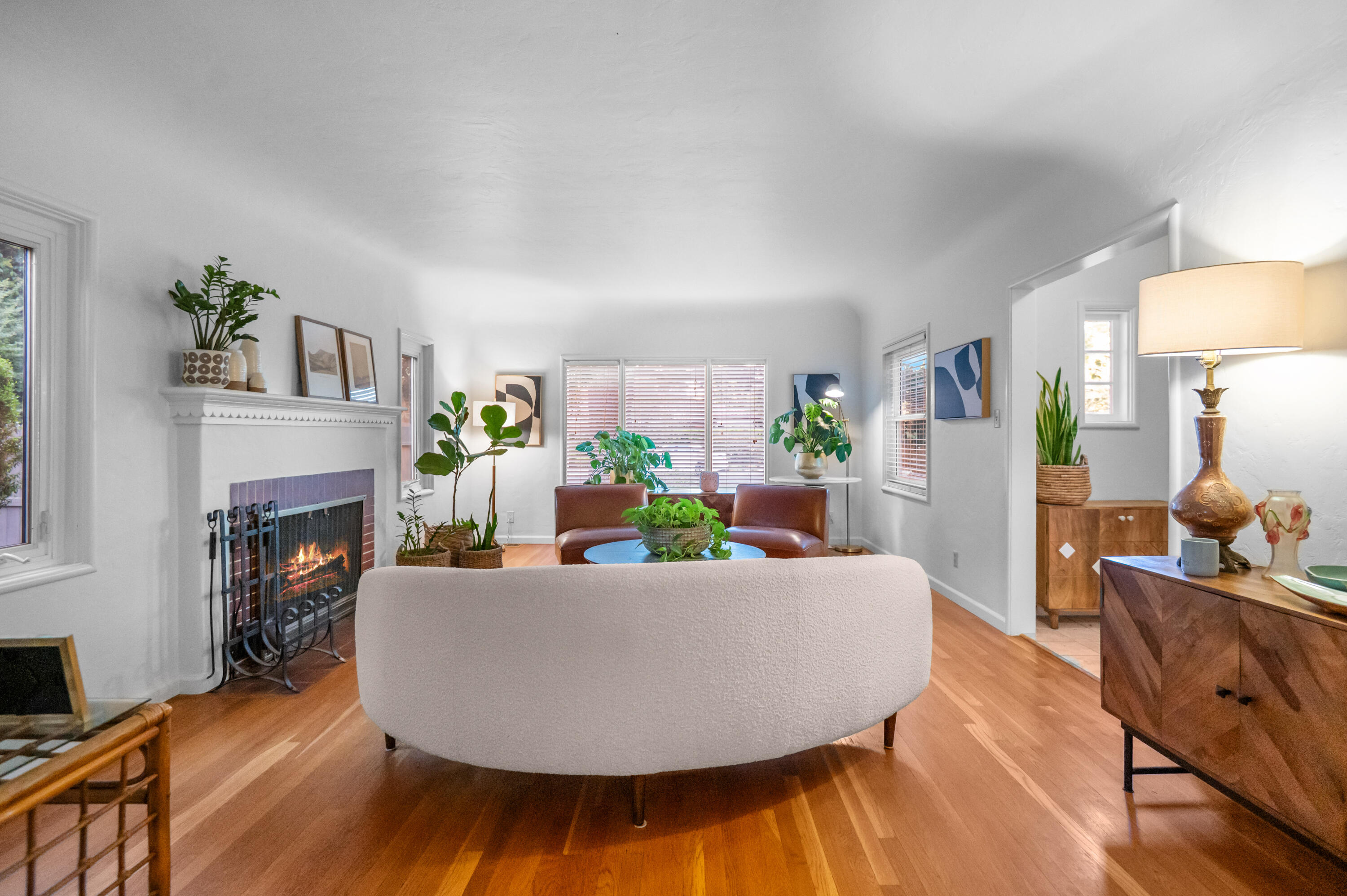1401 W Myrtle, Visalia, CA 93277