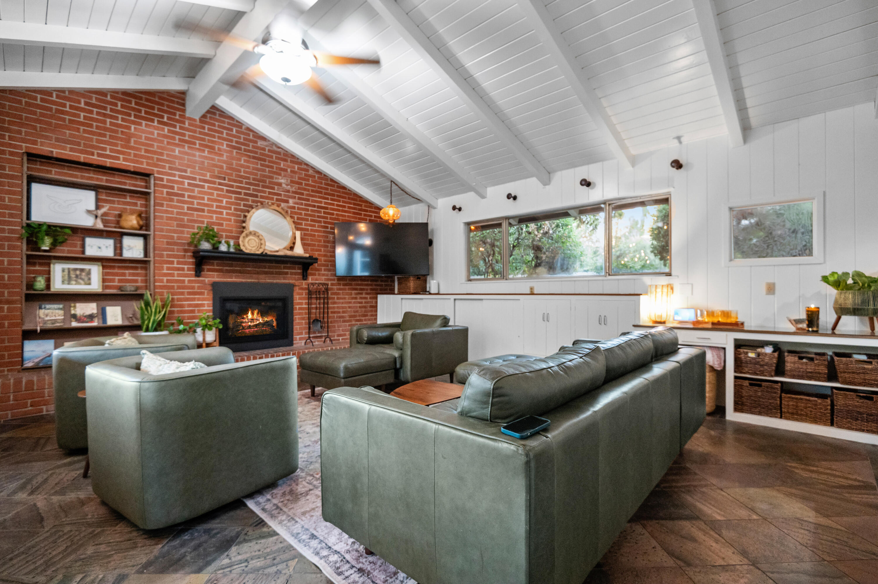 1401 W Myrtle, Visalia, CA 93277