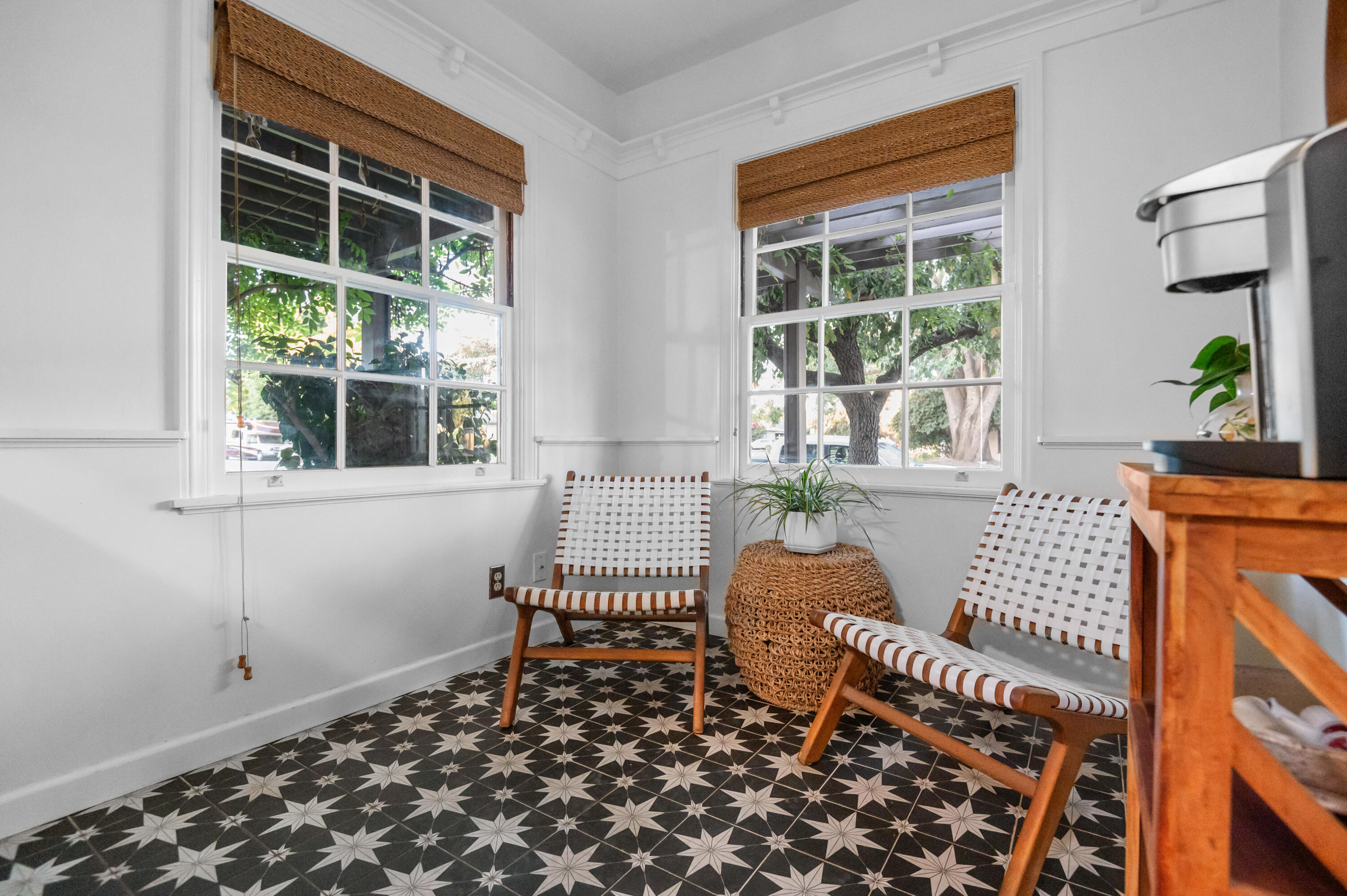 1401 W Myrtle, Visalia, CA 93277