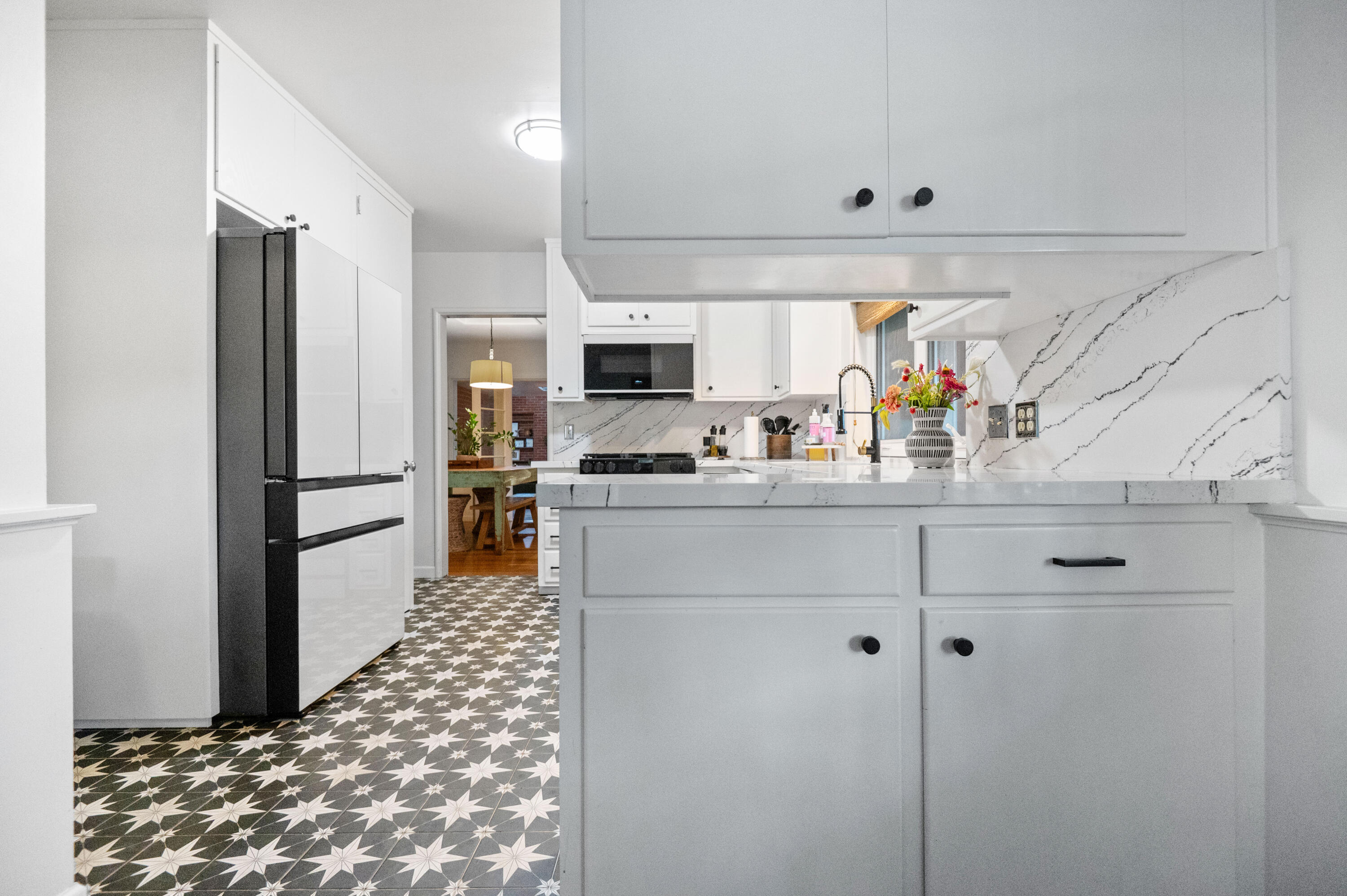 1401 W Myrtle, Visalia, CA 93277