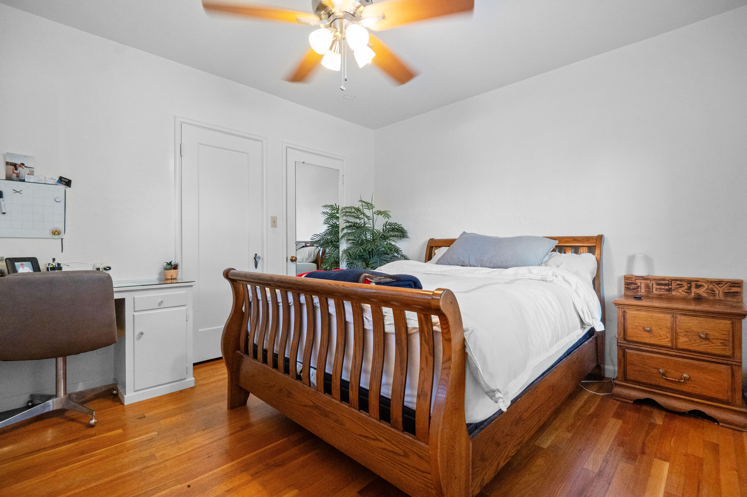 1401 W Myrtle, Visalia, CA 93277