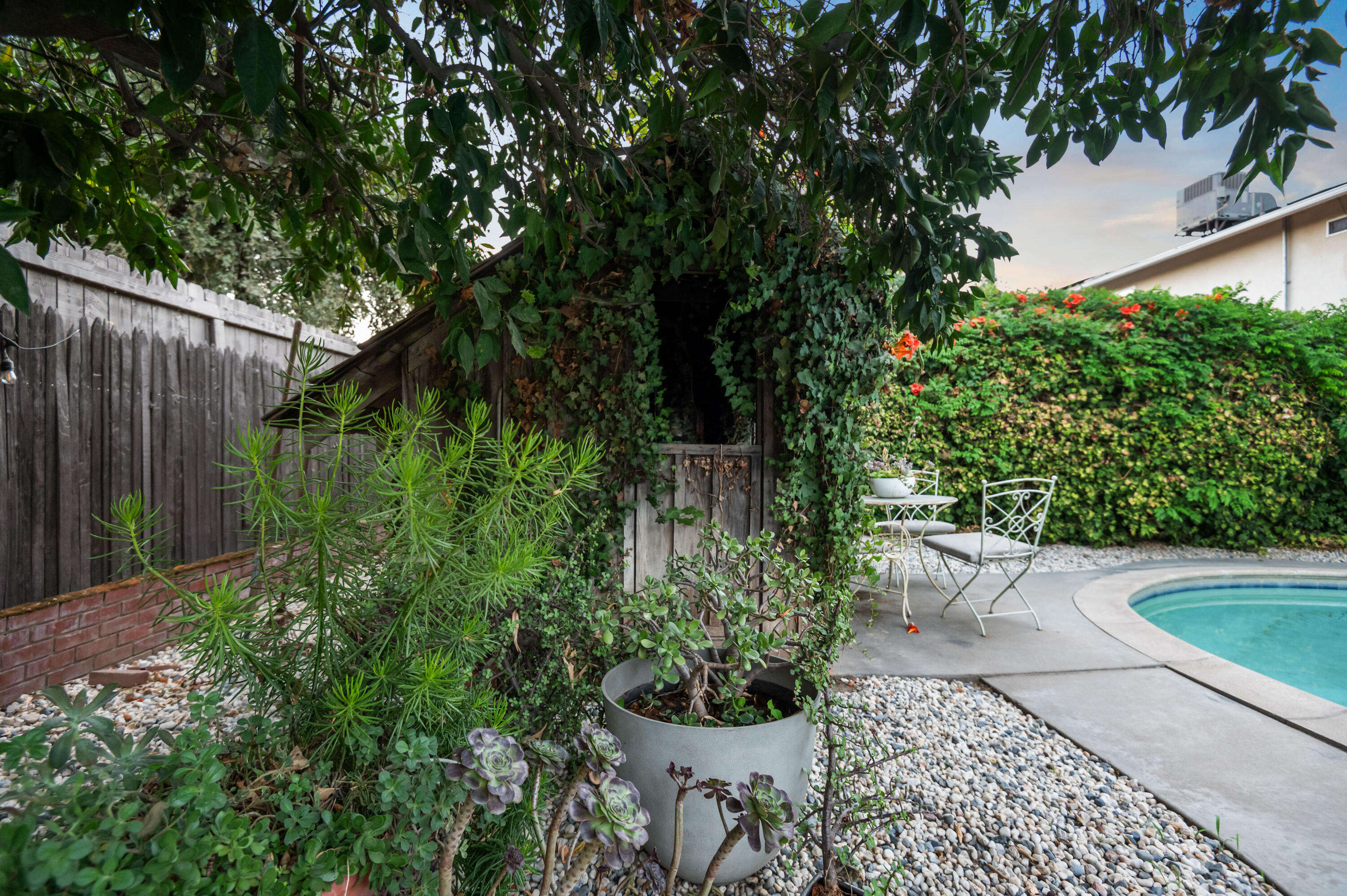 1401 W Myrtle, Visalia, CA 93277