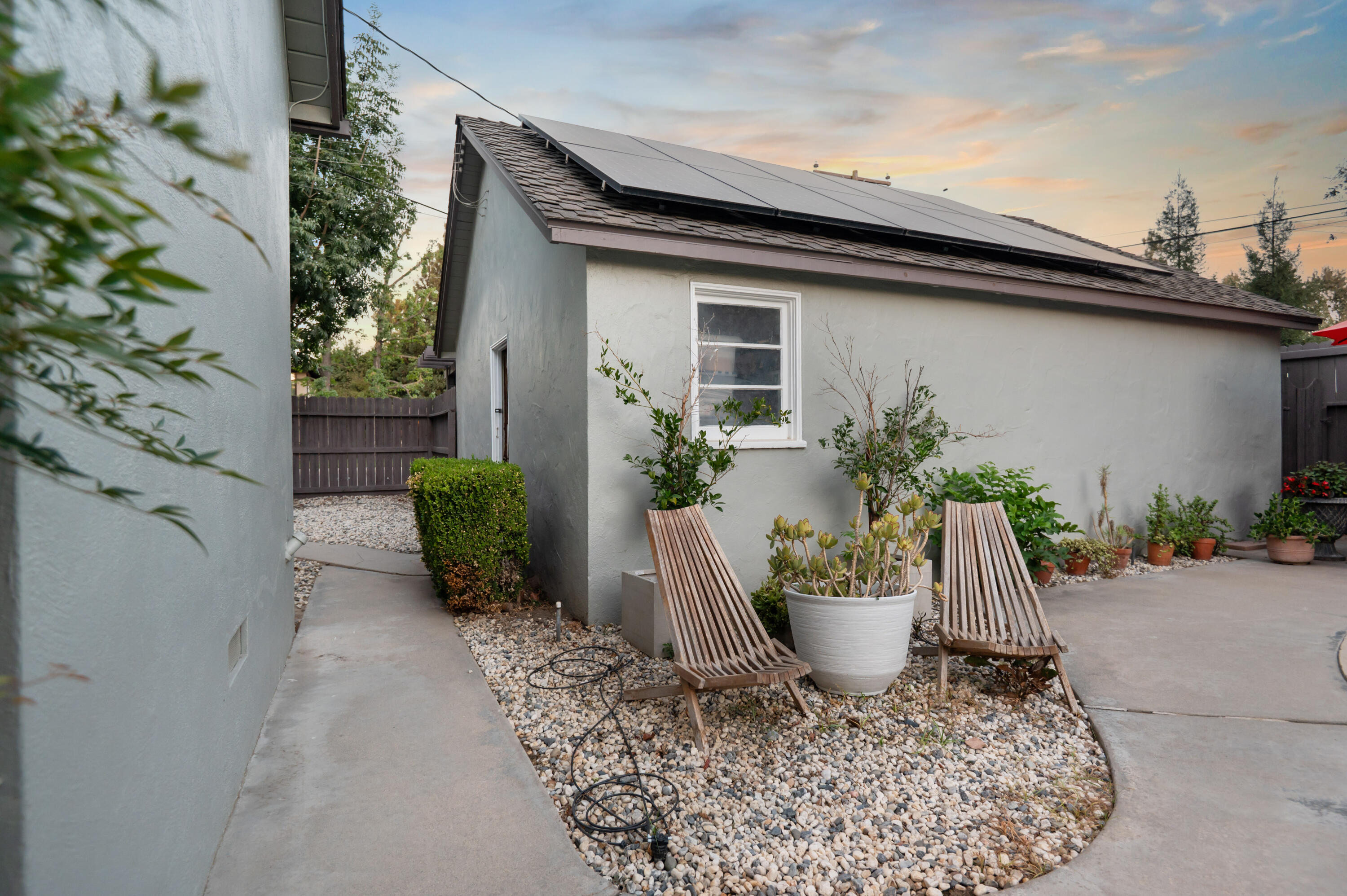1401 W Myrtle, Visalia, CA 93277
