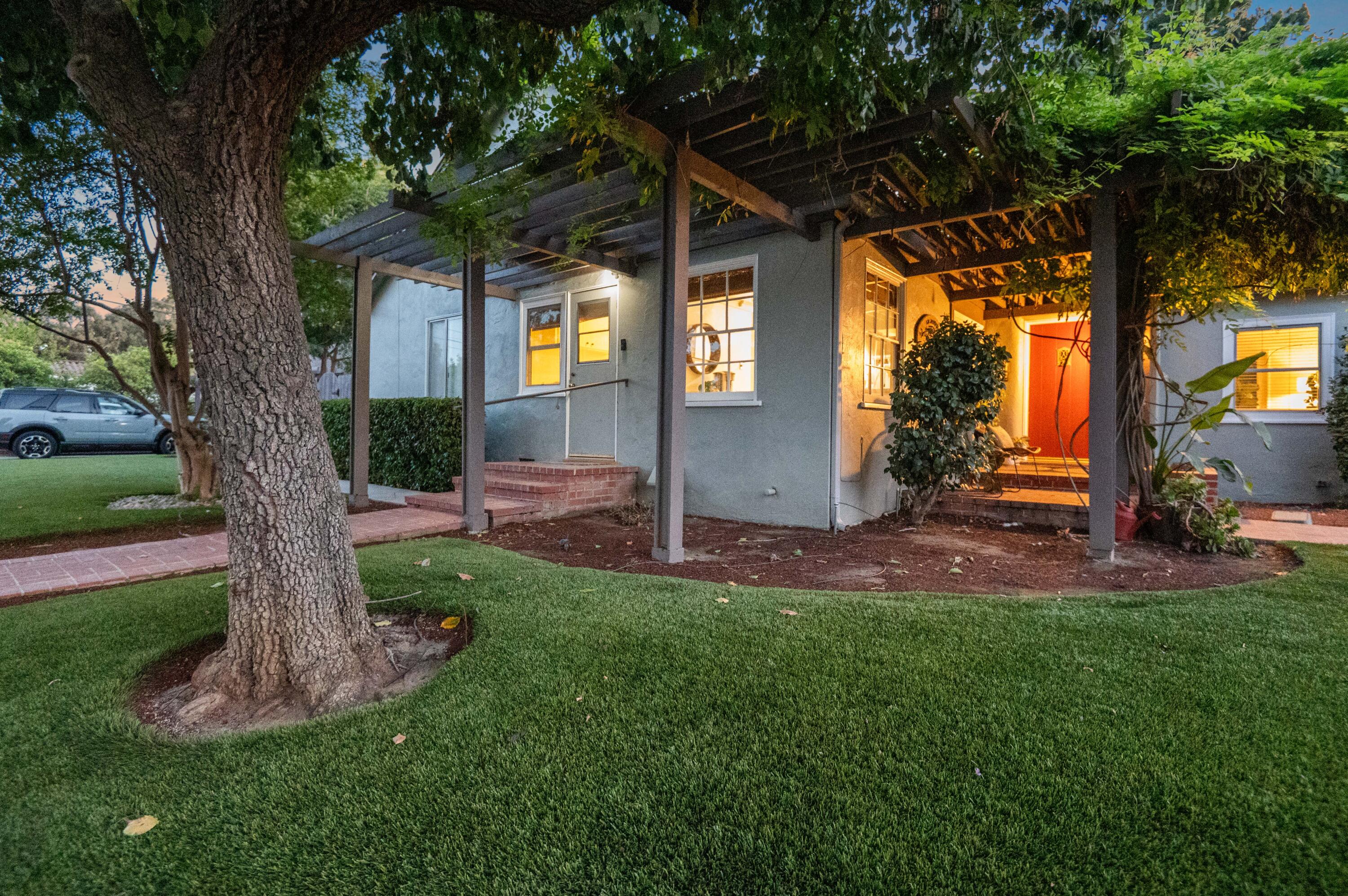 1401 W Myrtle, Visalia, CA 93277