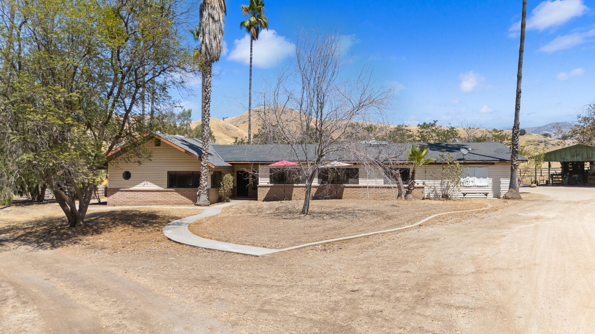 29827 SW Avenue 176, Porterville, CA 93257