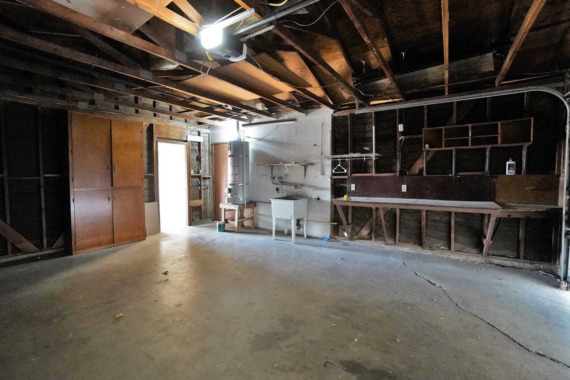 905 E Florinda St, Hanford, CA 93230