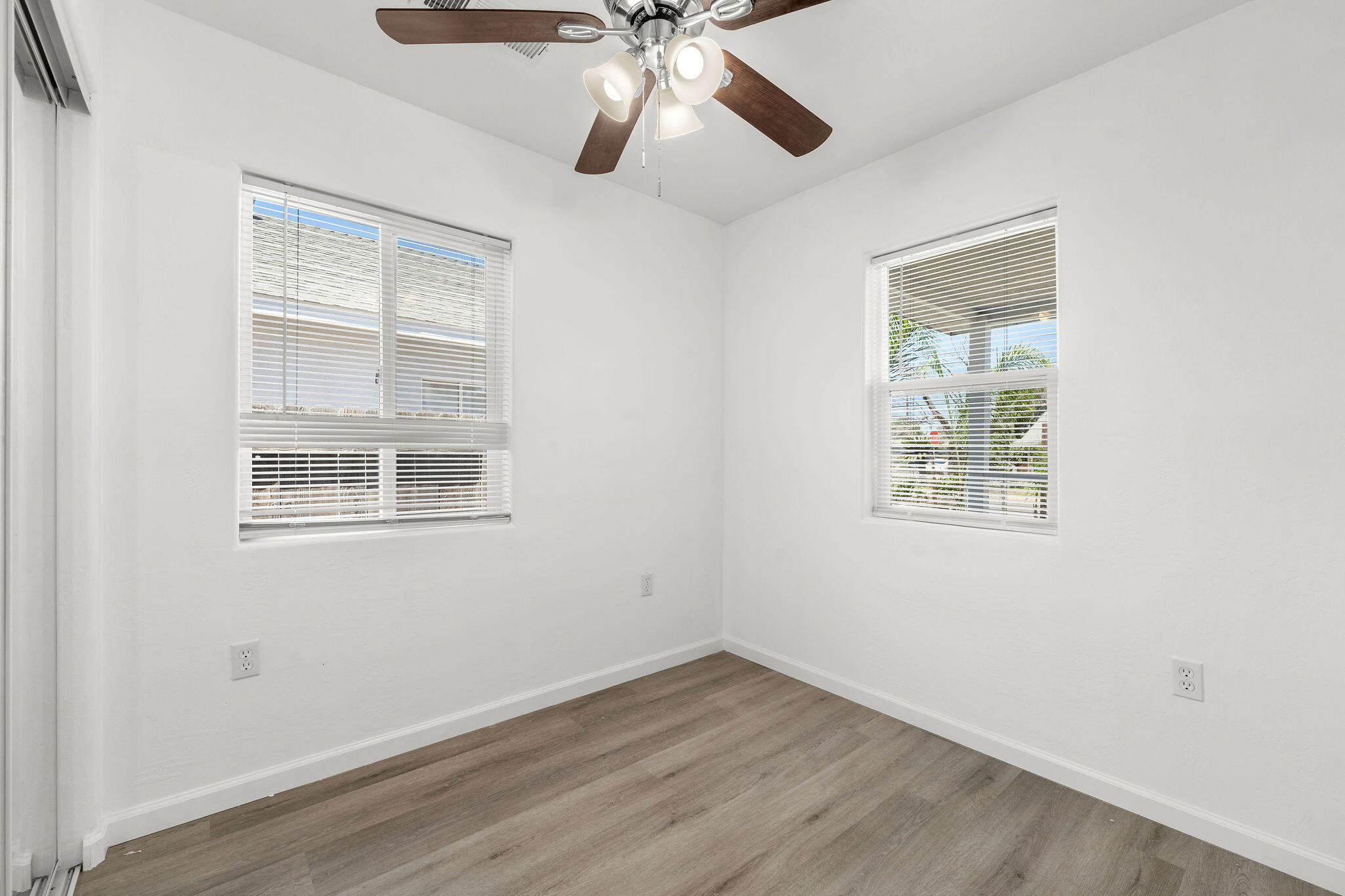 203 E Belle Ave, Bakersfield, CA 93308