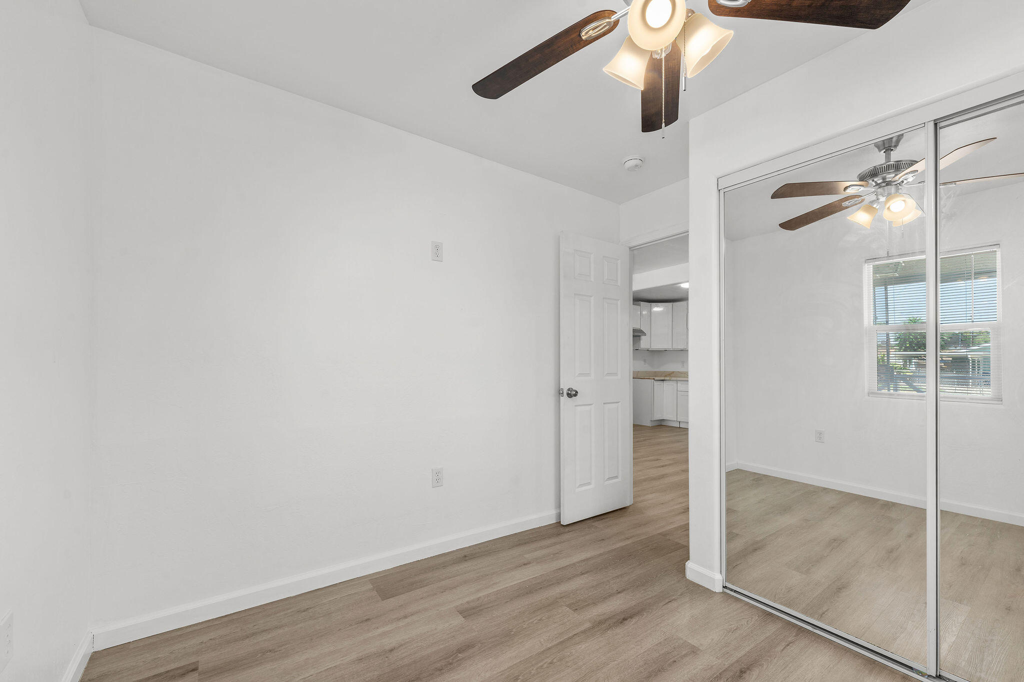 203 E Belle Ave, Bakersfield, CA 93308