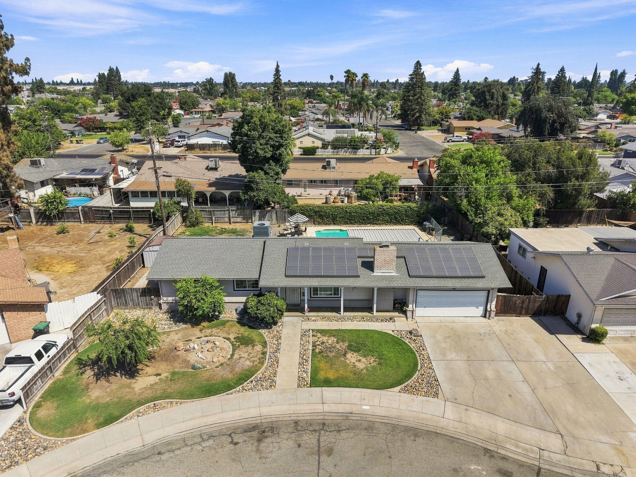 1738 W Monte Vista Ave, Visalia, CA 93277
