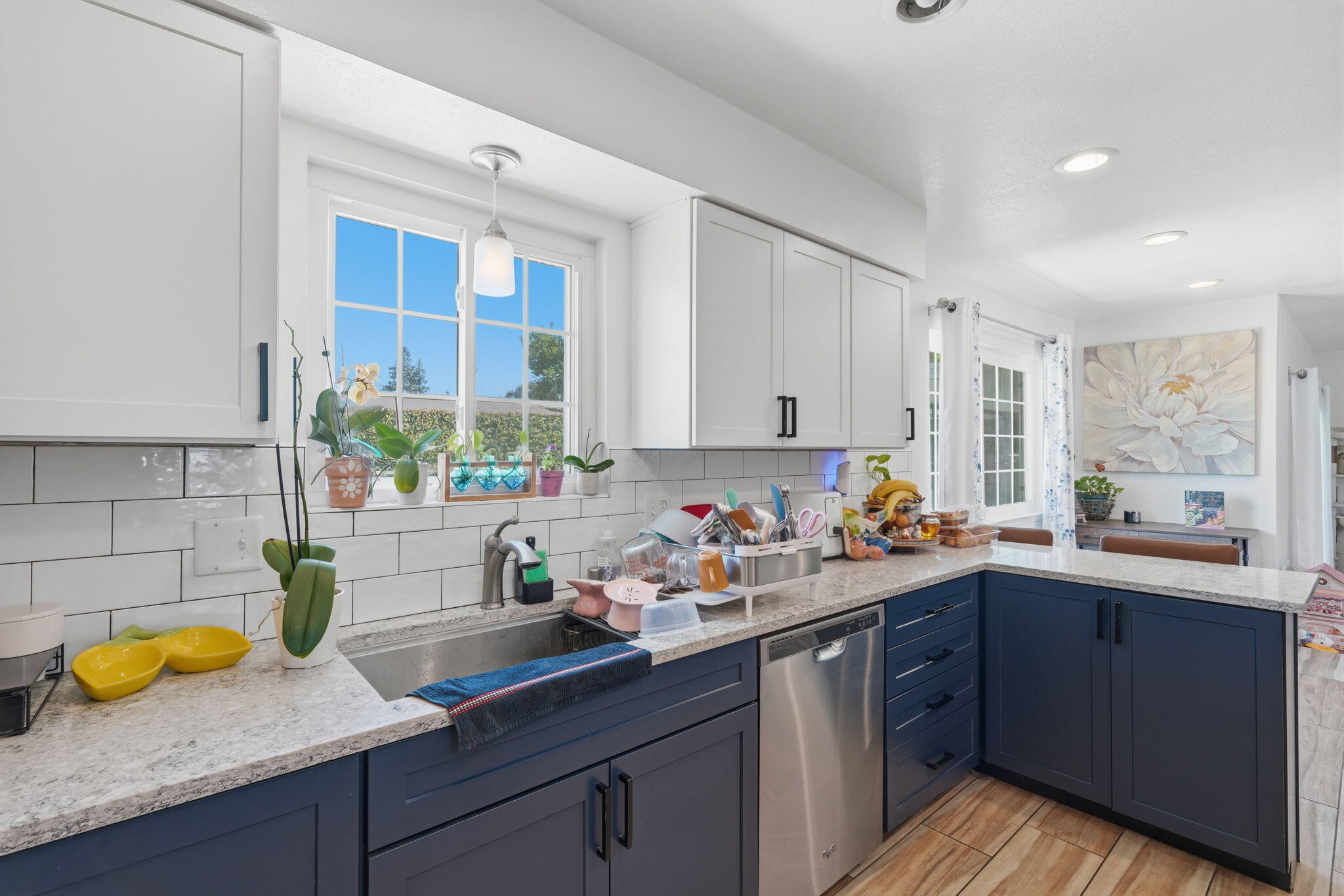 1738 W Monte Vista Ave, Visalia, CA 93277